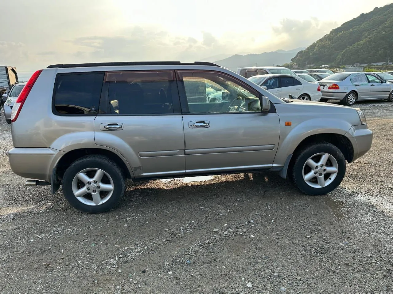 Дверь NISSAN X-TRAIL NT30 Перед Прав (Контрактный) 20711006