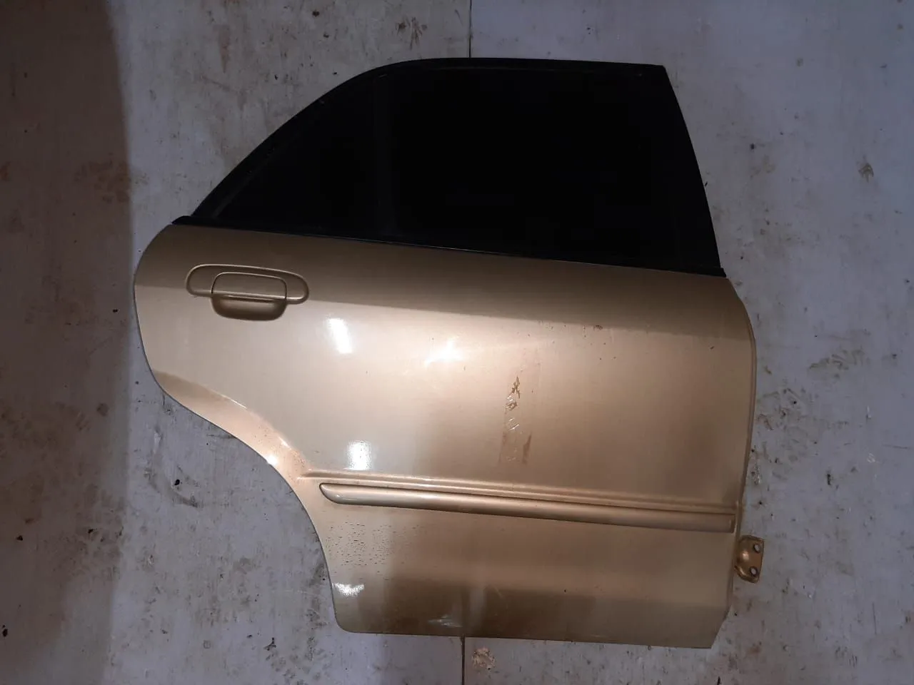 Дверь MAZDA FAMILIA BJ5P Зад Прав (Контрактный)