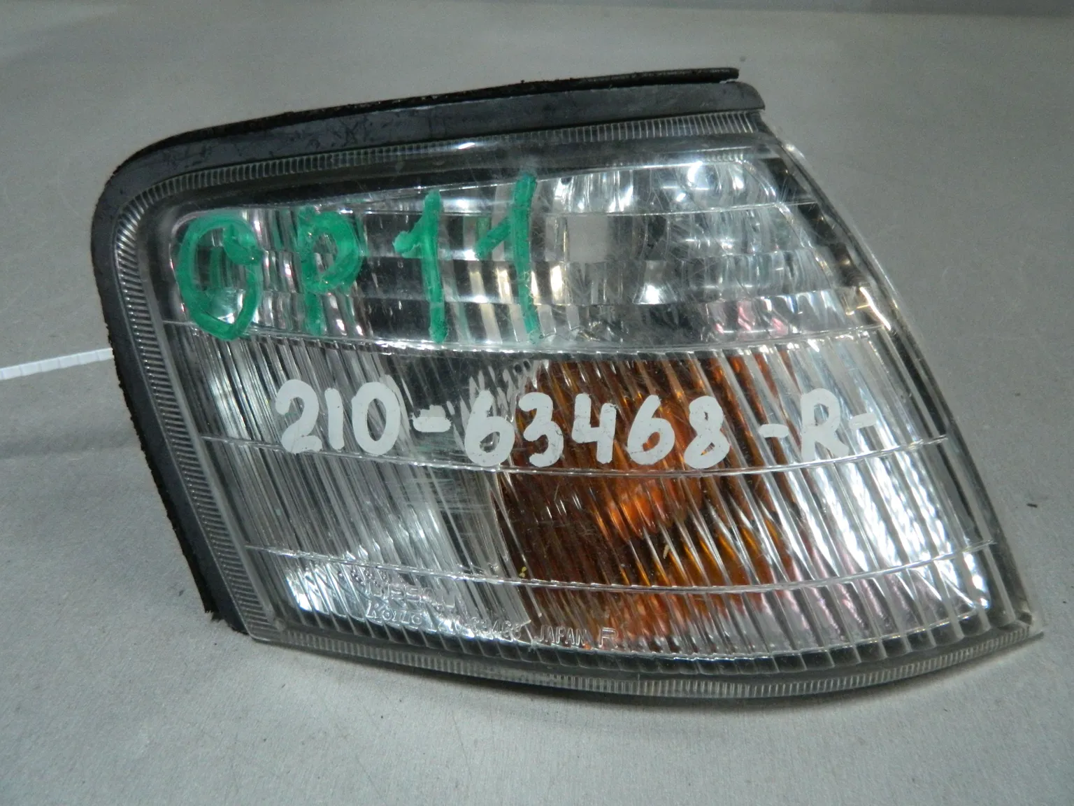 Габарит NISSAN PRIMERA P11 Перед Прав (Контрактный) 69586435