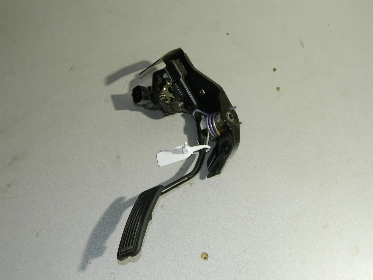 Педаль газа TOYOTA COROLLA E120 (Б/У) 45990928