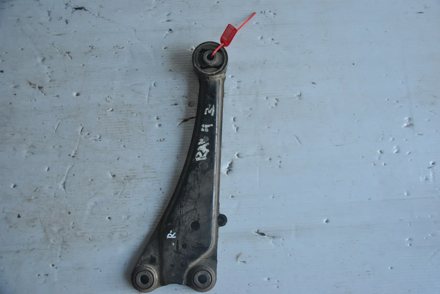 Рычаг подвески TOYOTA RAV4 ACA30 Зад Прав (продольный) (Контрактный) 25284036