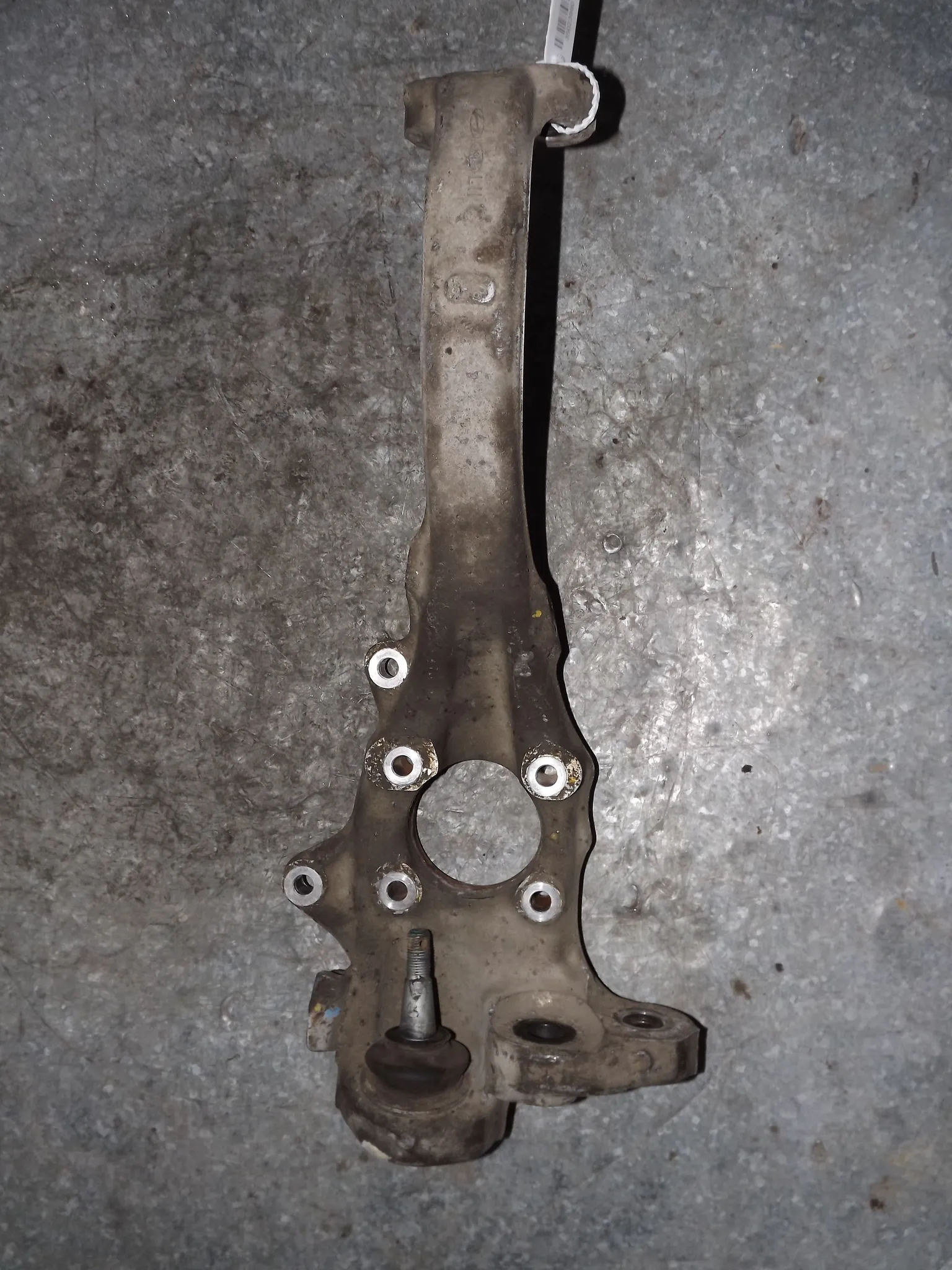 Кулак поворотный HYUNDAI EQUUS VI G6DA 2013-2015 Перед Лев (Б/У) 35023980