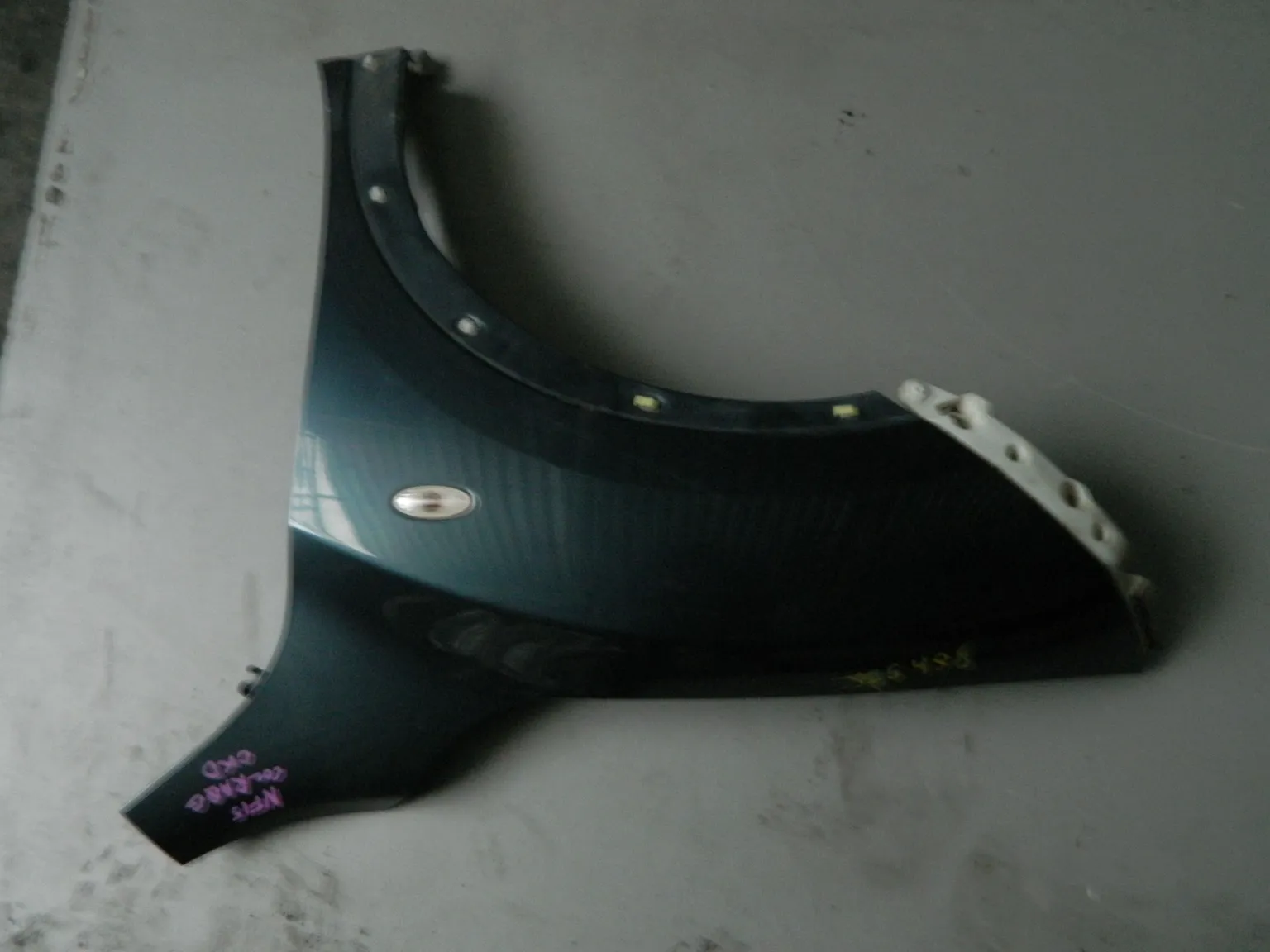 Крыло NISSAN JUKE F15 FL (Контрактный) 94603690