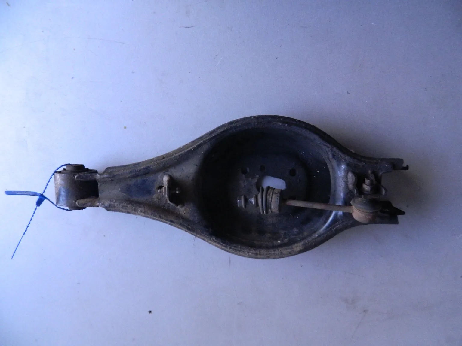 Рычаг подвески (под пружину) HYUNDAI EQUUS VI 4GDA 2013-2015 Задн Прав (Б/У) 69838343