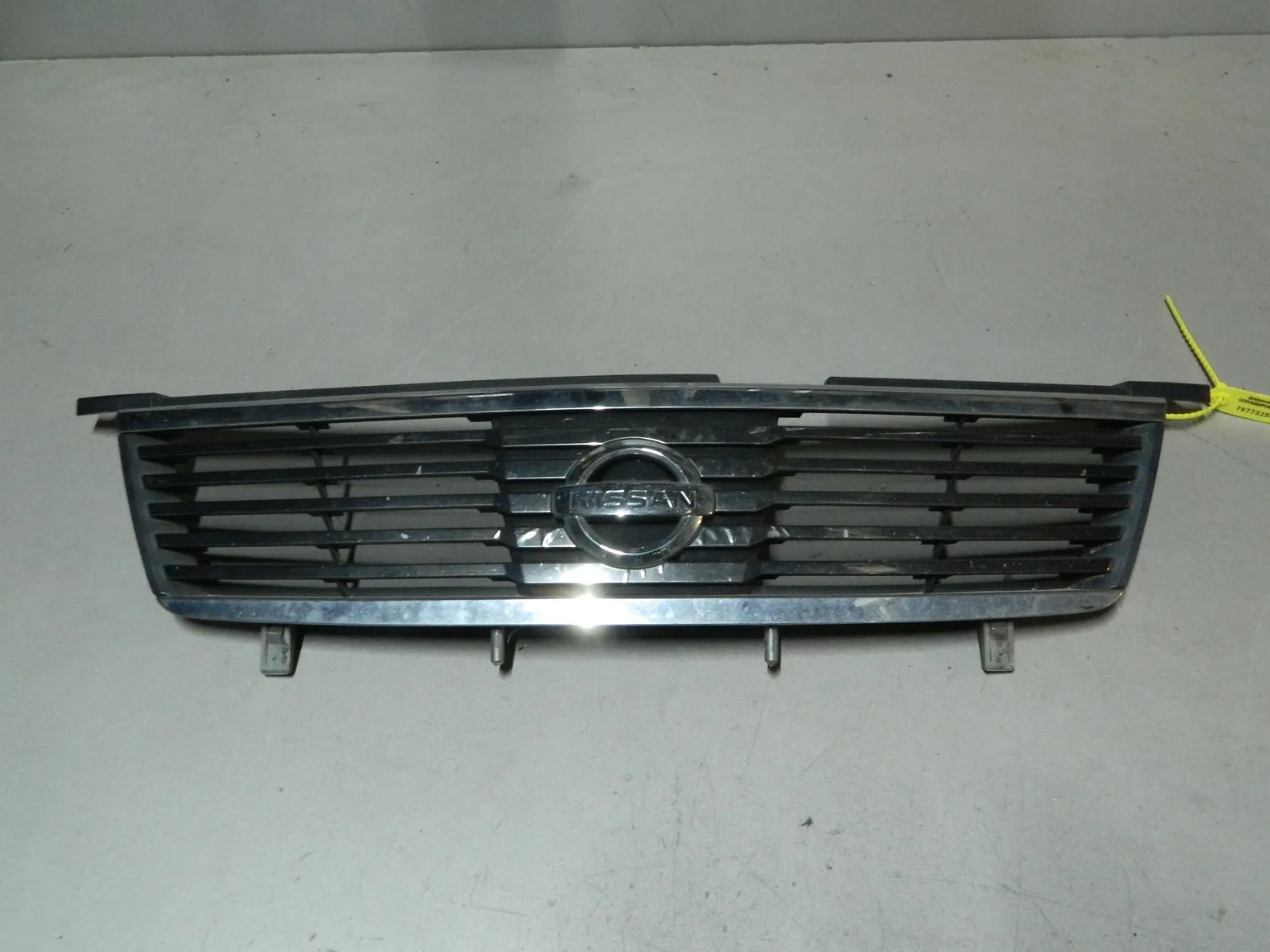 Решетка радиатора NISSAN SUNNY FB15 (Контрактный) 79773256