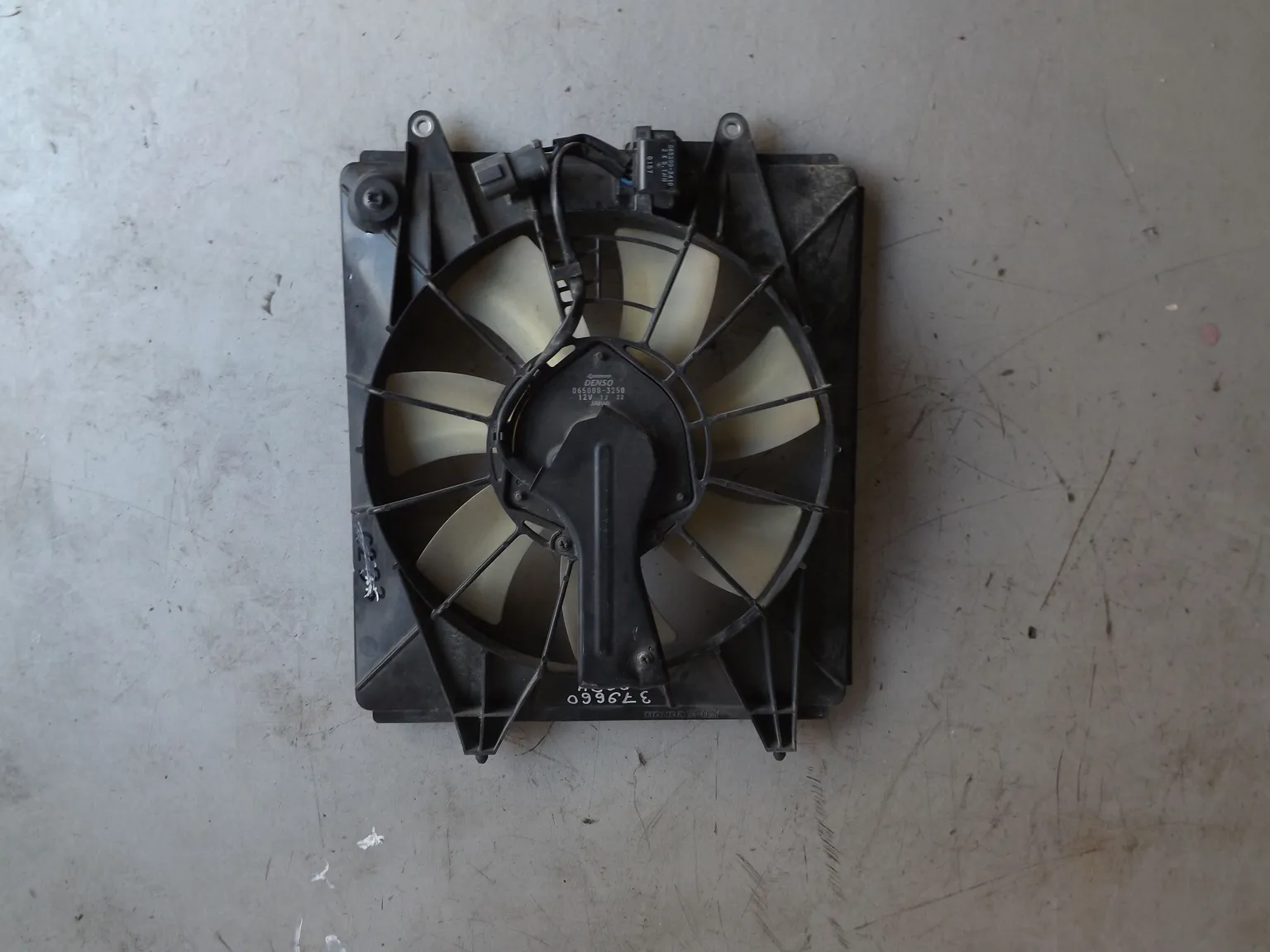 Диффузор радиатора HONDA CR-V RE4 (Контрактный) 3796600024