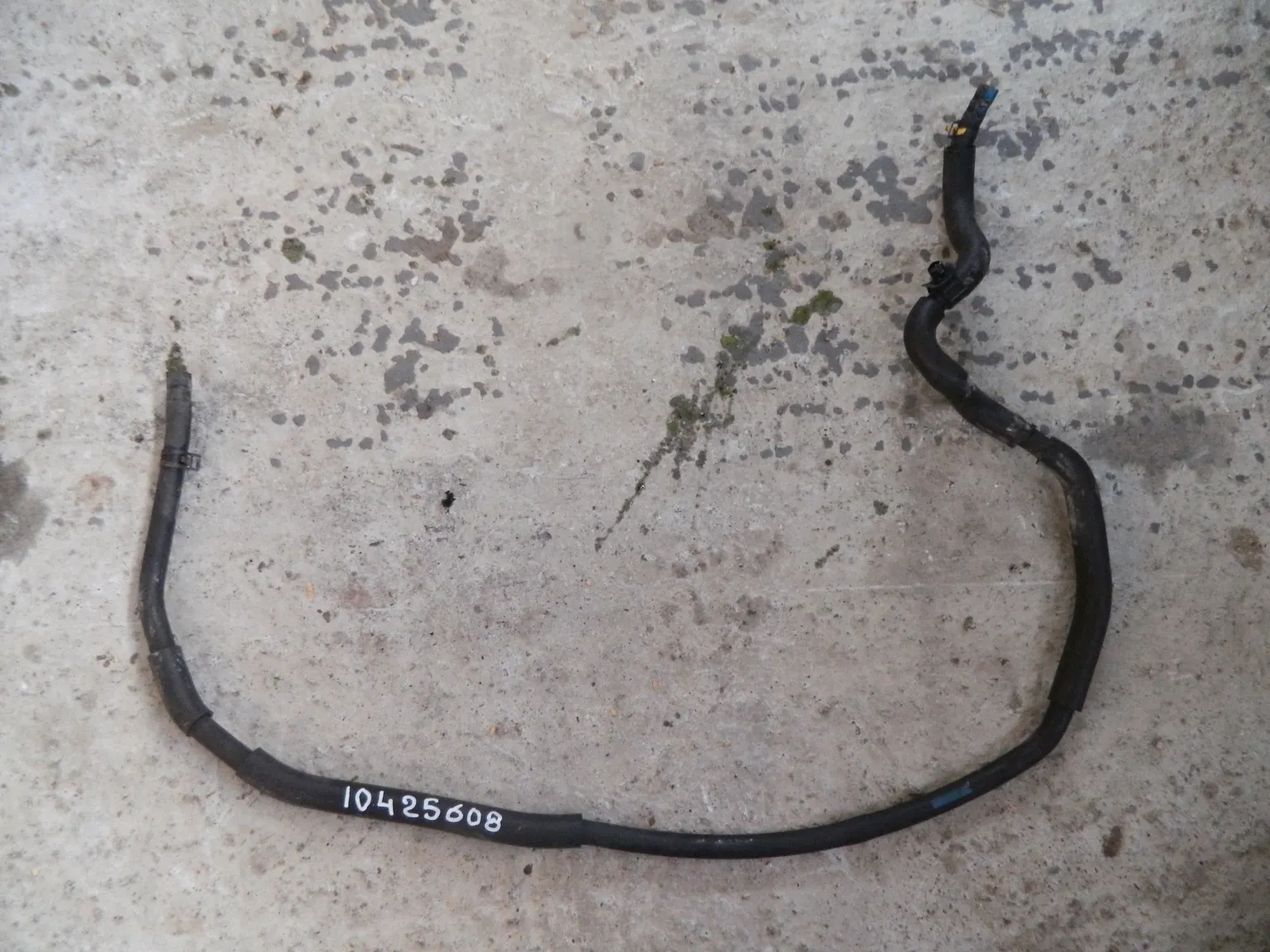 Трубка системы охлаждения MAZDA 3 BL LFDE (Контрактный) 10425608