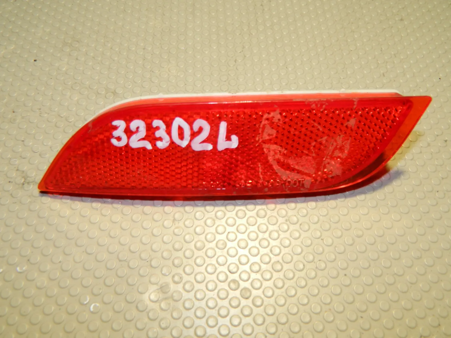 Катафот в бампер SUBARU IMPREZA XV GP7 Зад Лев (Kонтрактный)