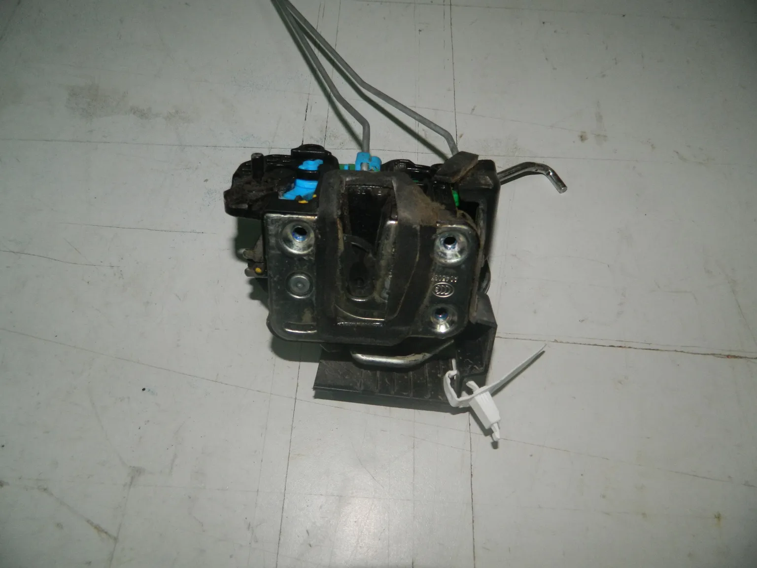 Замок двери KIA RIO QB G4FA Зад. Прав (Б/У) 46098022