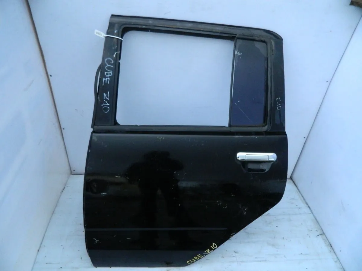 Дверь NISSAN CUBE Z10 Зад Лев (Контрактный) 35021577 H21012U7MM