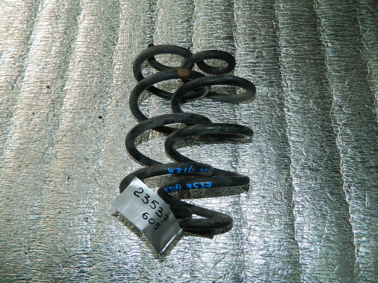 Пружина подвески NISSAN QASHQAI KJ10 Зад (Пара) (Контрактный) 23537605