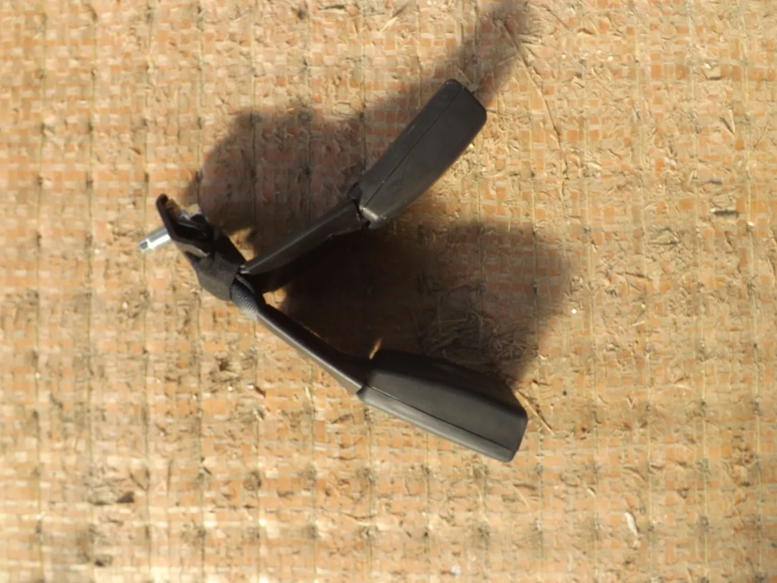 Замок ремня безопасности NISSAN X-TRAIL NT32 Зад (Контрактный) 2292300063