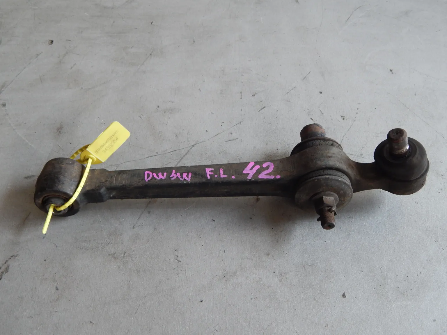 Рычаг подвески MAZDA DEMIO DW3W Перед Прав (Контрактный) 94592954