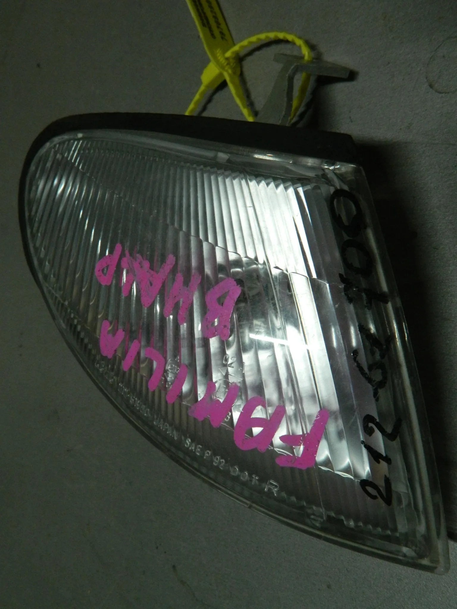 Габарит MAZDA FAMILIA BHA5P Перед Прав (Контрактный) 79768298