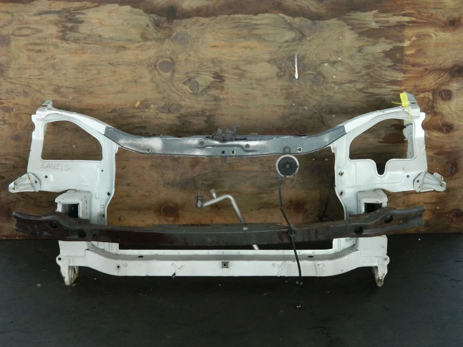 Рамка радиатора TOYOTA RAUM EXZ10 (Контрактный) 94584202