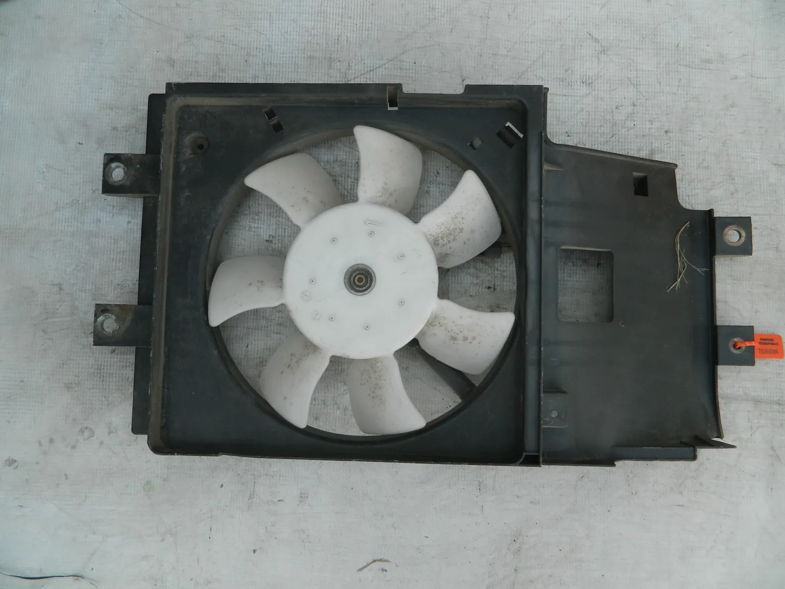 Диффузор радиатора NISSAN CUBE Z10 (Контрактный) 72355086