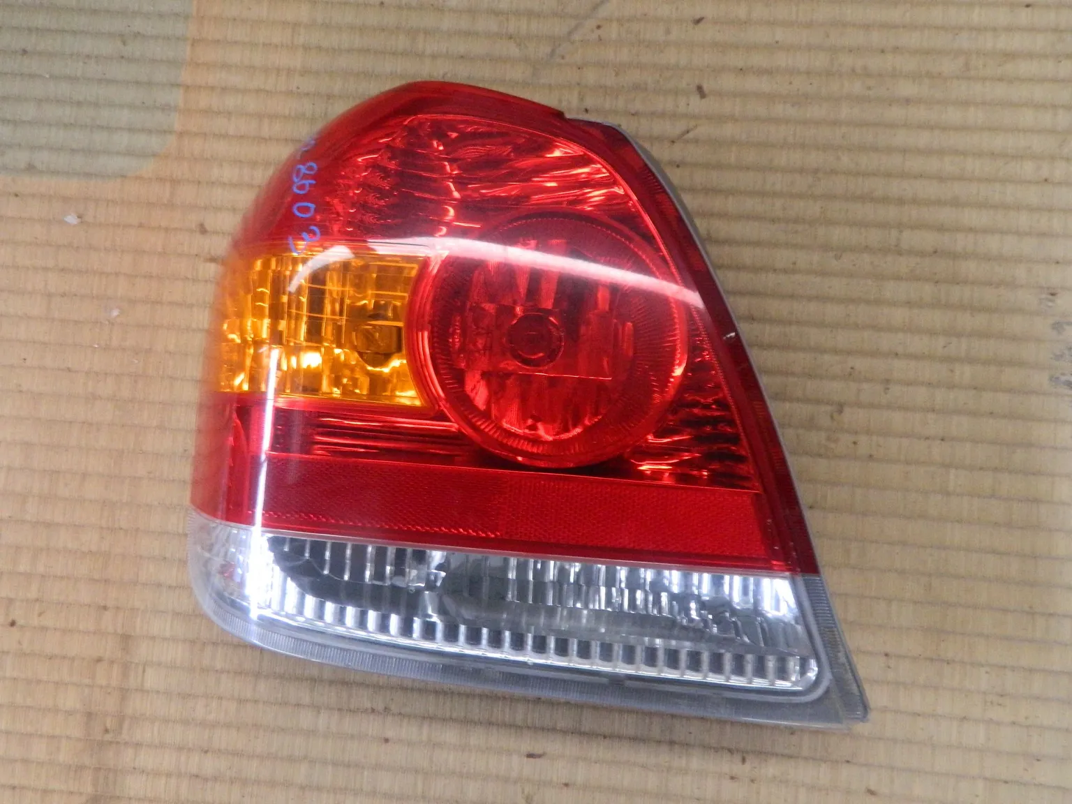 Фонарь TOYOTA PLATZ NCP12 Зад Лев 52071 (Контрактный) 28603054