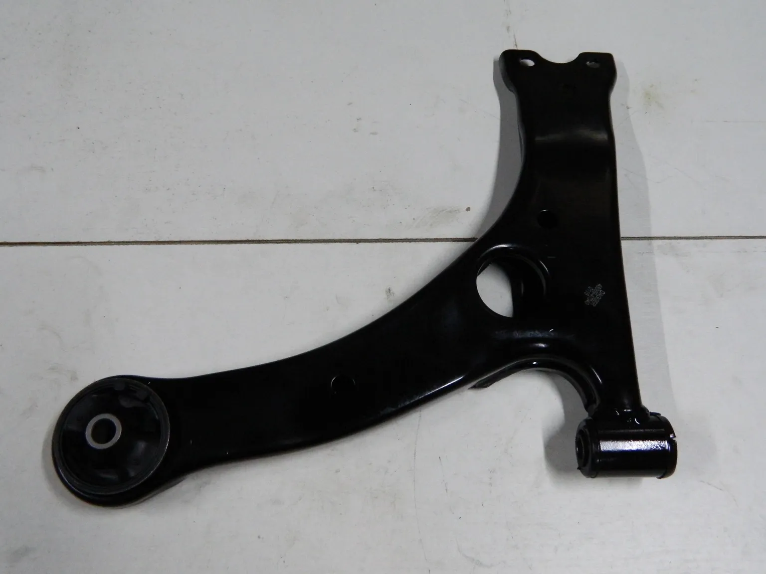 Рычаг GENERAL PARTS 4806947030 PRUIS 20 Перед Лев