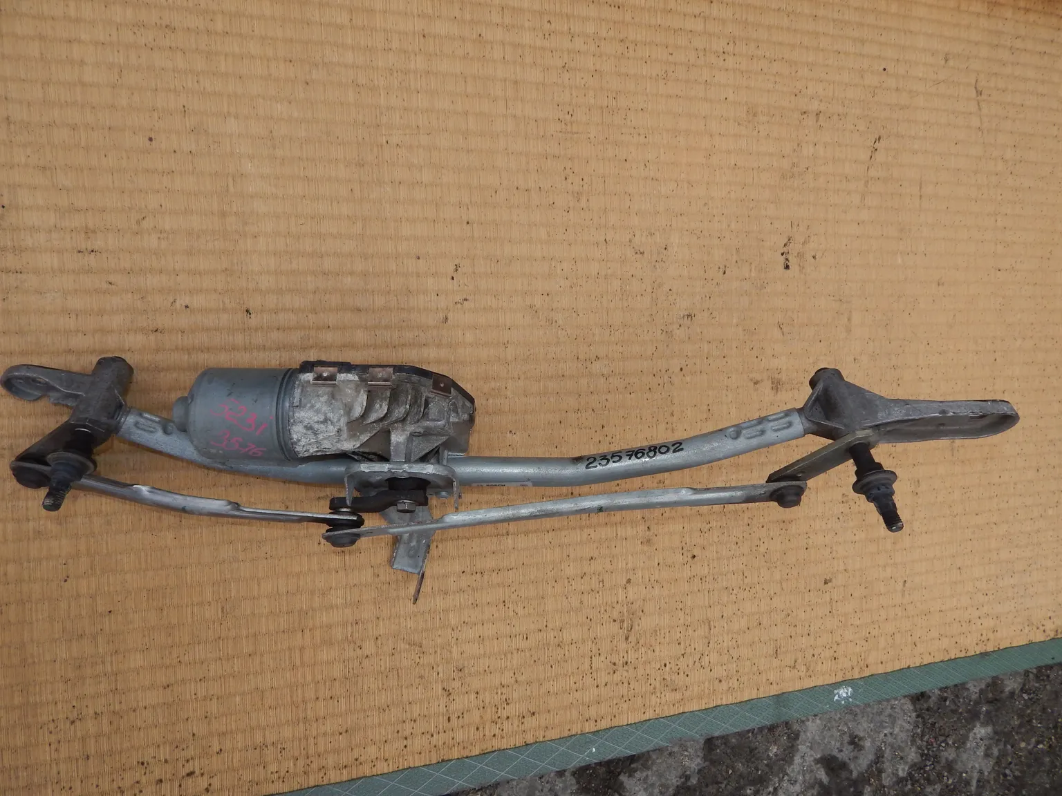 Мотор дворников BMW 5-SERIES F10 Перед (Контрактный) 23576802