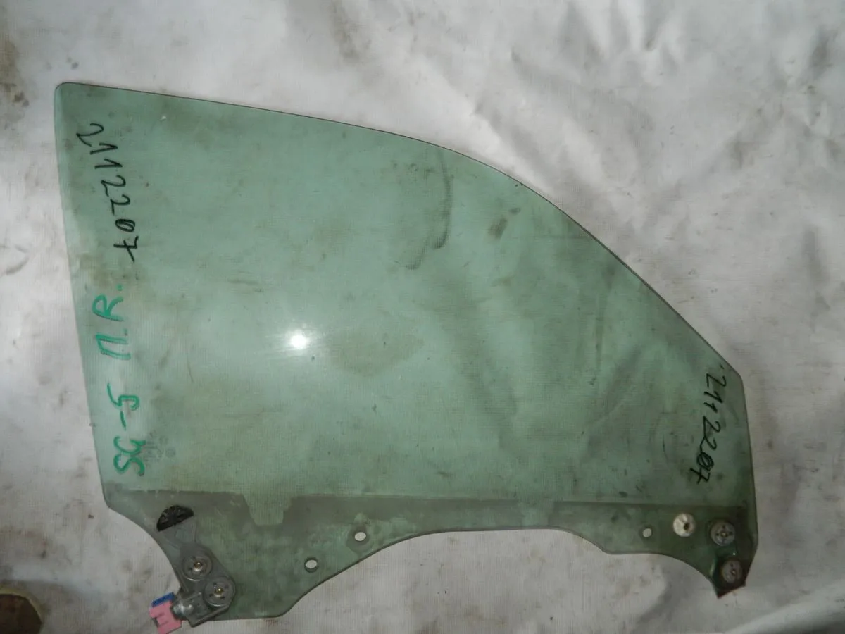 Стекло двери SUBARU FORESTER SG5 Перед. Прав (Контрактный) 2112207