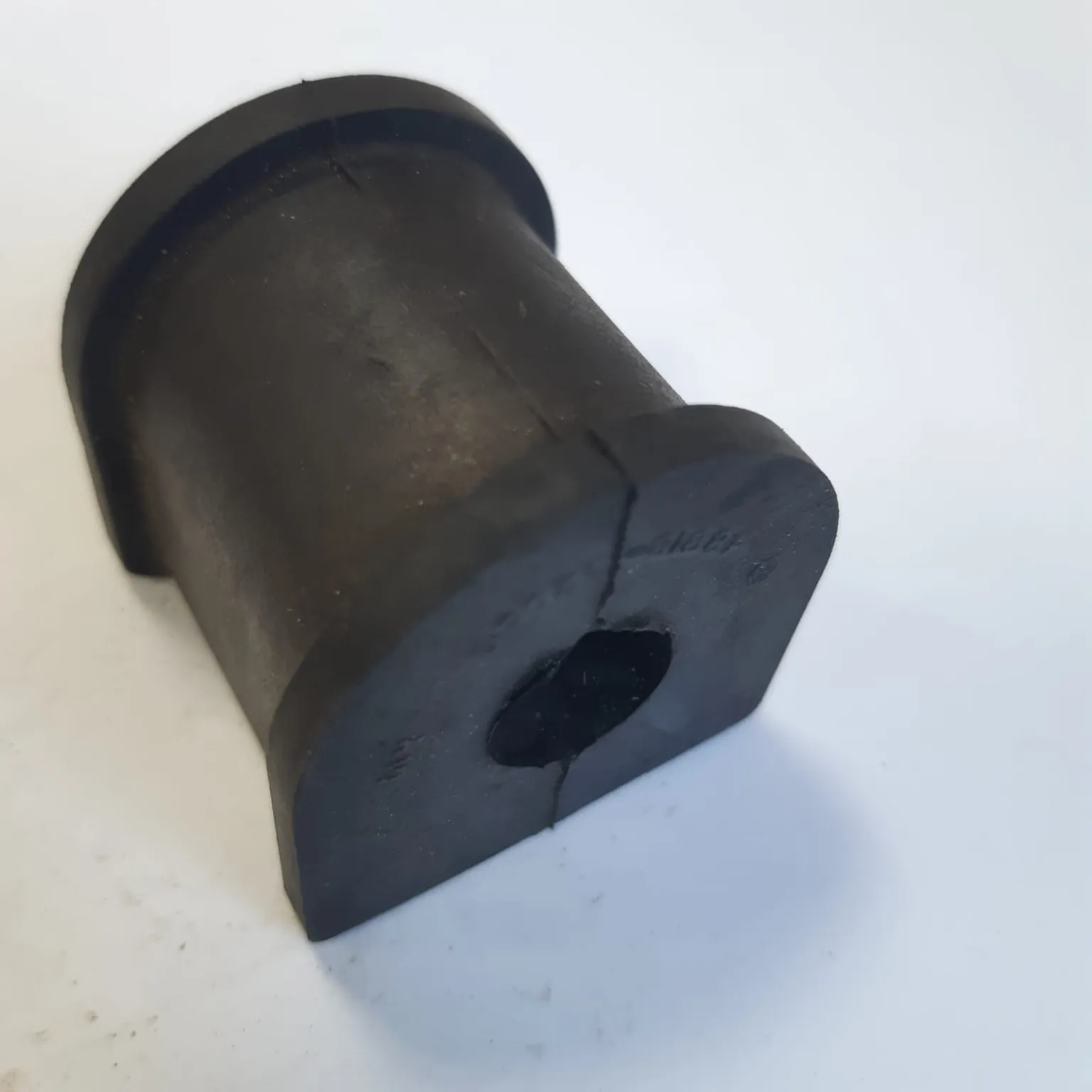 Втулка GENERAL PARTS 4881812050 TOYOTA