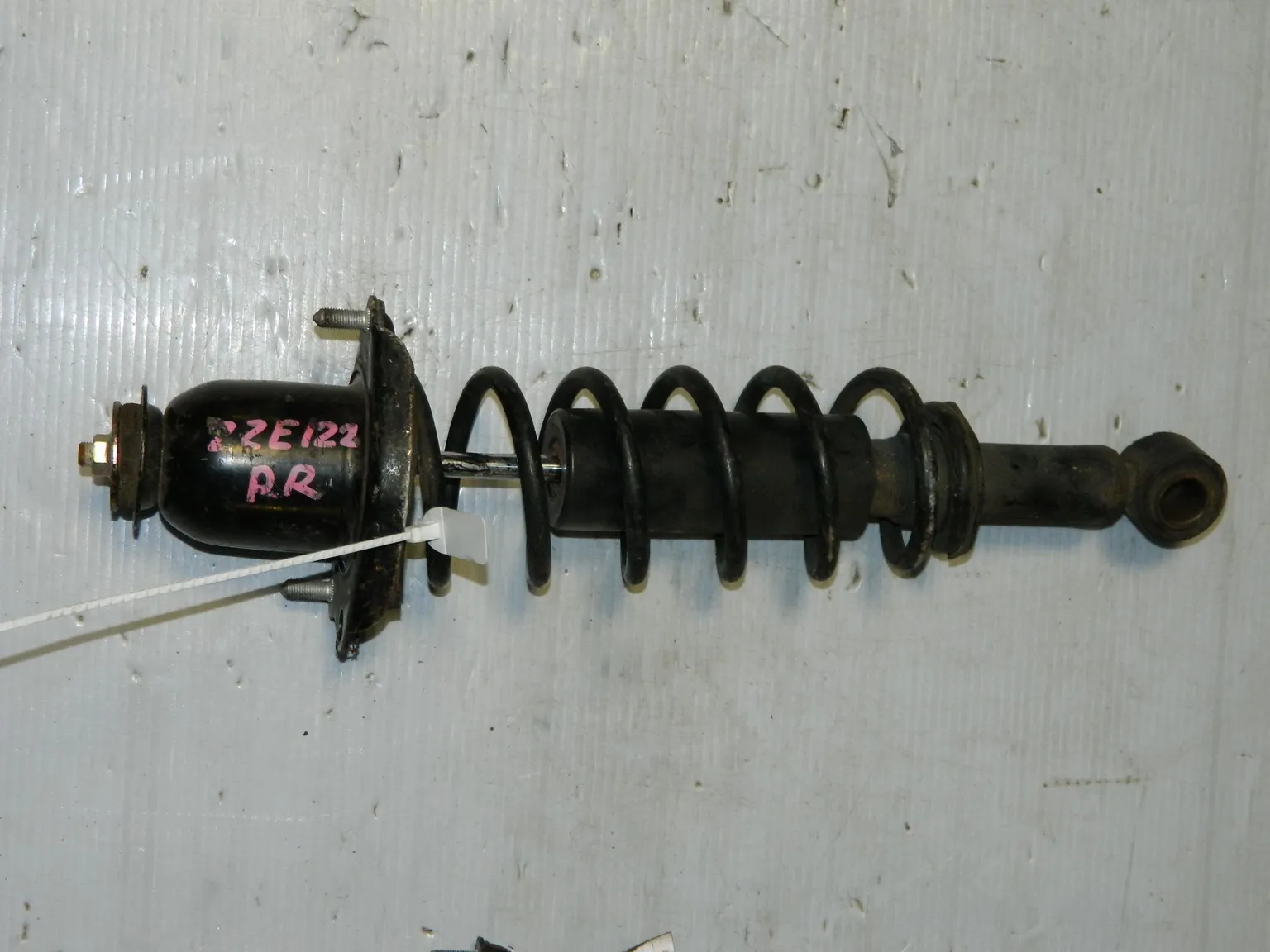 Стойка подвески TOYOTA COROLLA FIELDER ZZE122 Зад Прав (Контрактный) 45989254