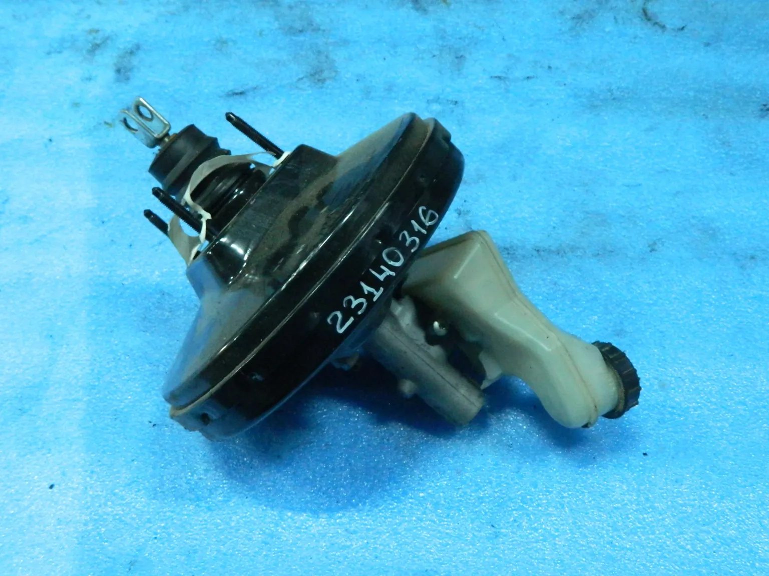 Главный тормозной цилиндр MAZDA AXELA BL6FJ (Контрактный) 23140316