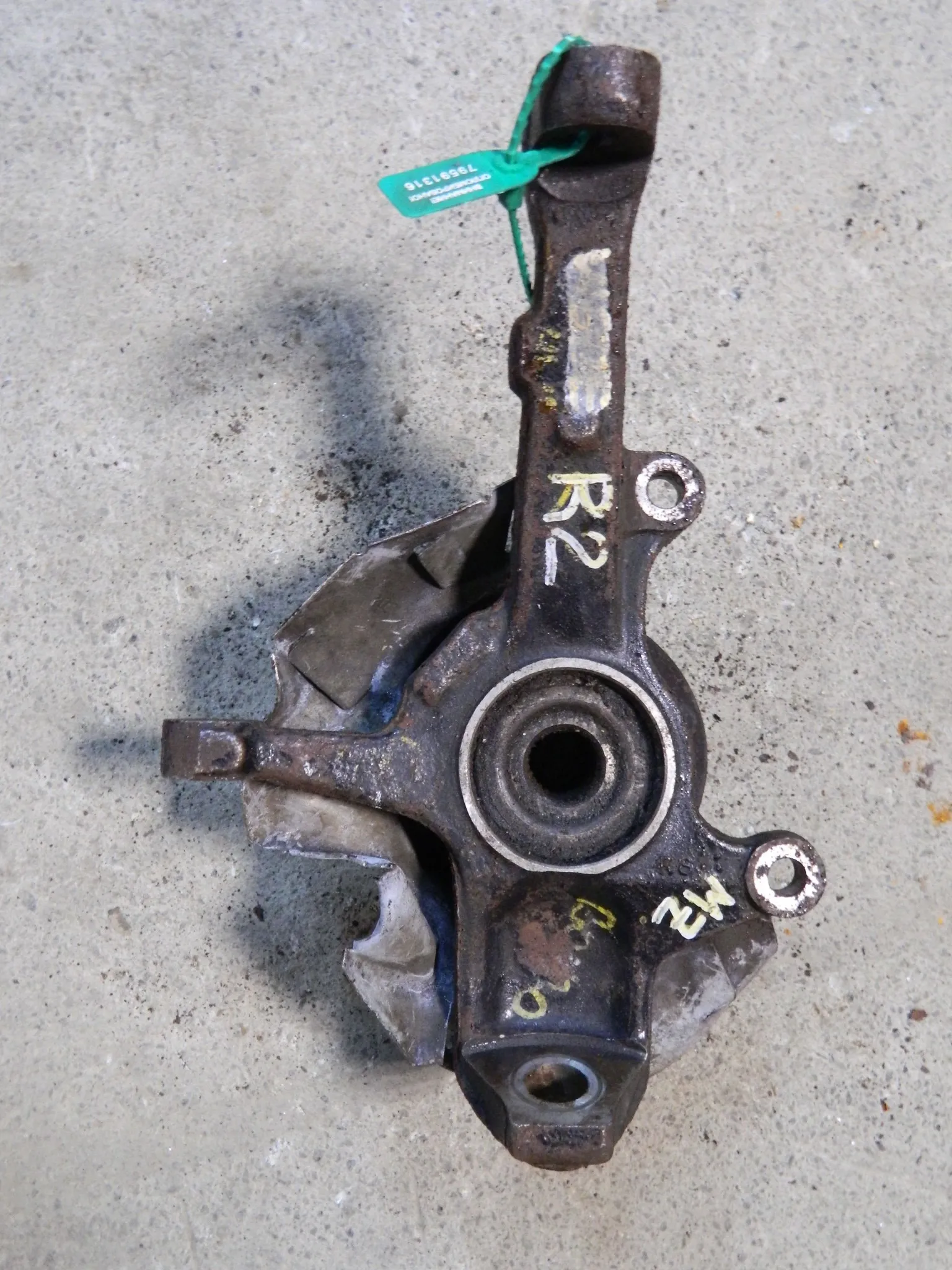 Ступица MAZDA BONGO SKF2M Перед Прав (Контрактный) 79591316