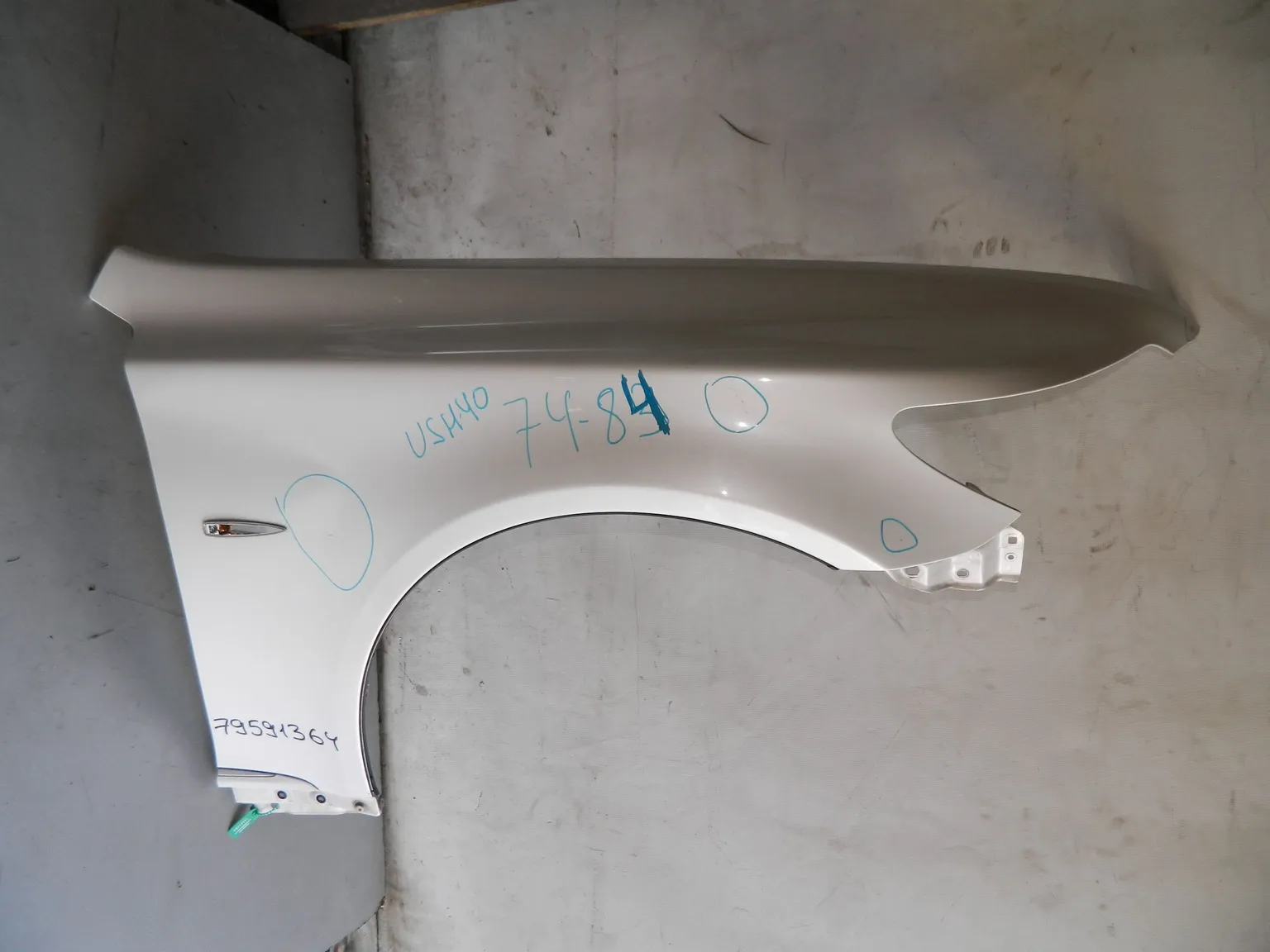 Крыло LEXUS LS460 USF40 Перед Прав (Контрактный) 79591364