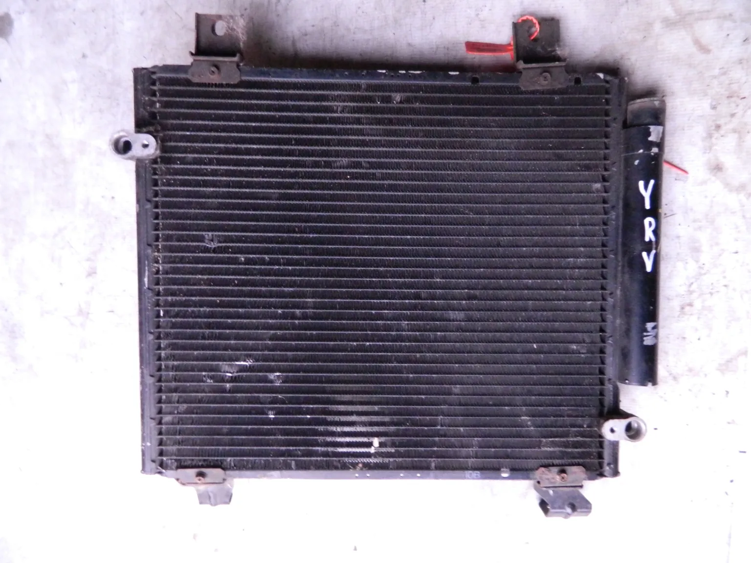 Радиатор кондиционера DAIHATSU YRV M201G (Контрактный) 72367776