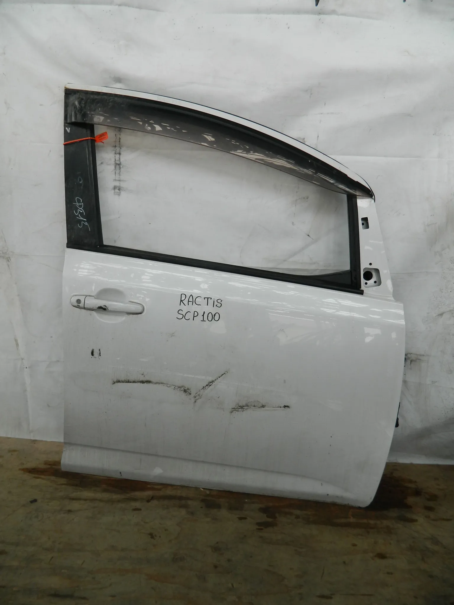 Дверь TOYOTA RACTIS NCP100 Перед Прав (Контрактный) 72355868 6700152390