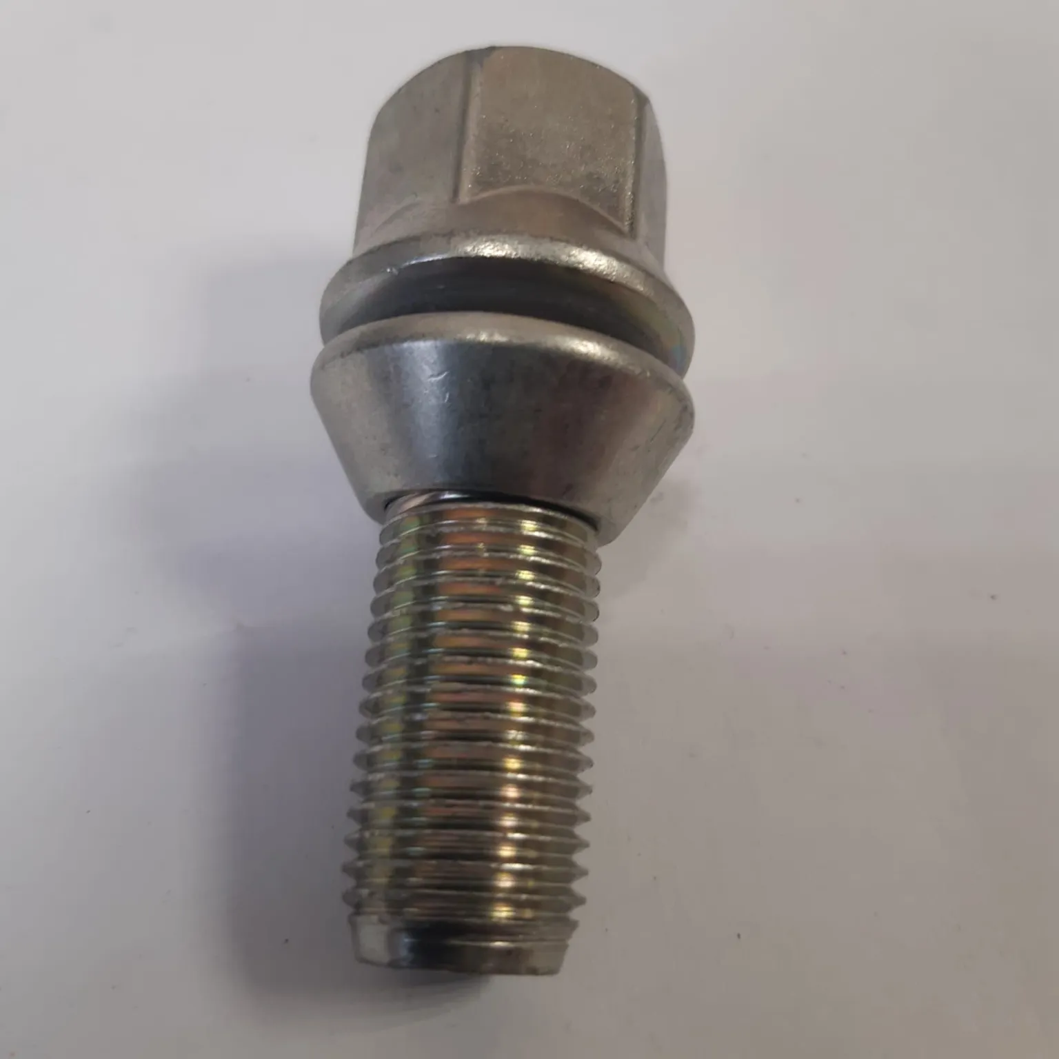 Болт колесный RENAULT 8200030703 RENAULT Clio