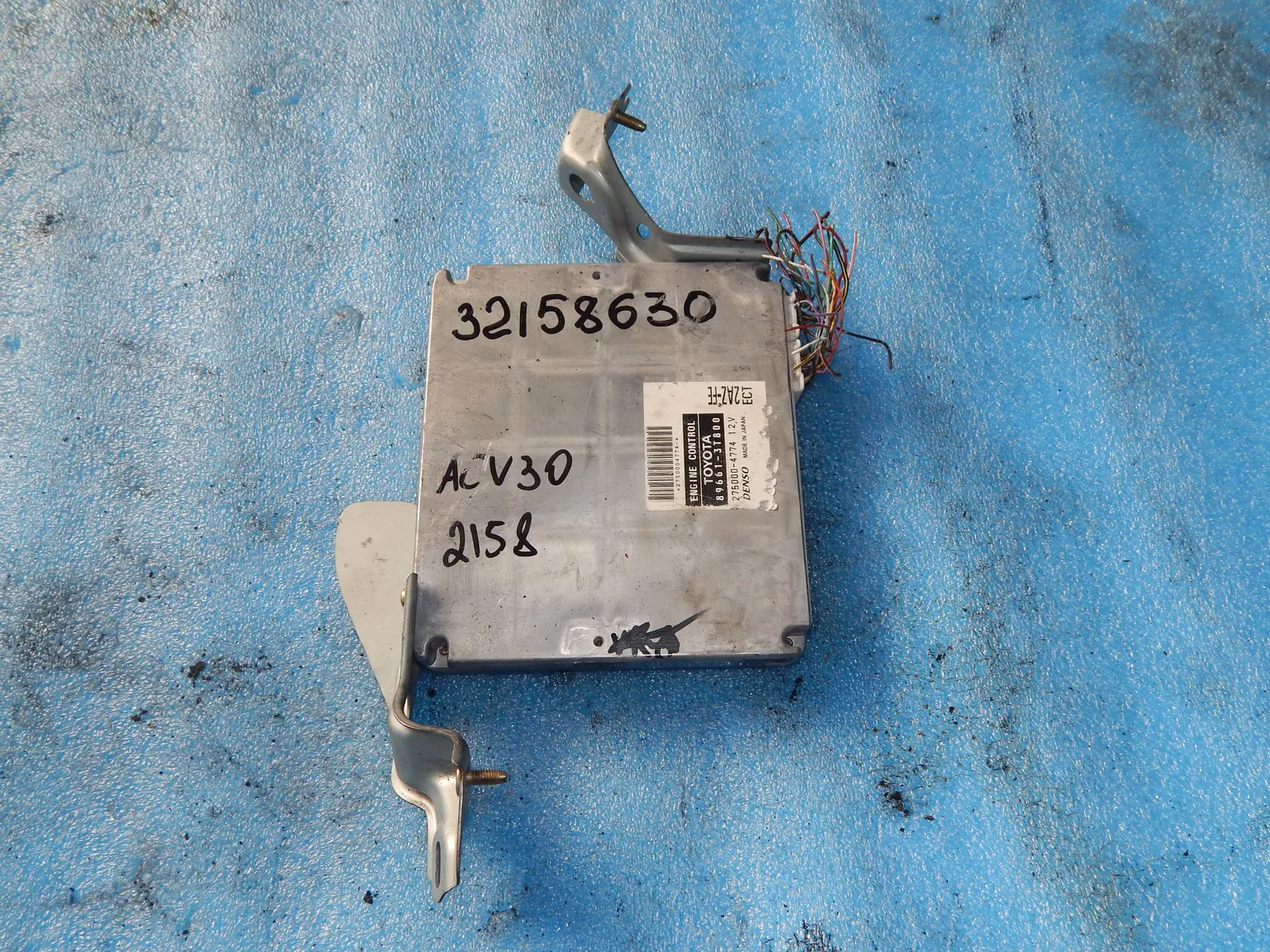 Блок управления ДВС TOYOTA CAMRY ACV30 2AZFE (Контрактный) 32158630