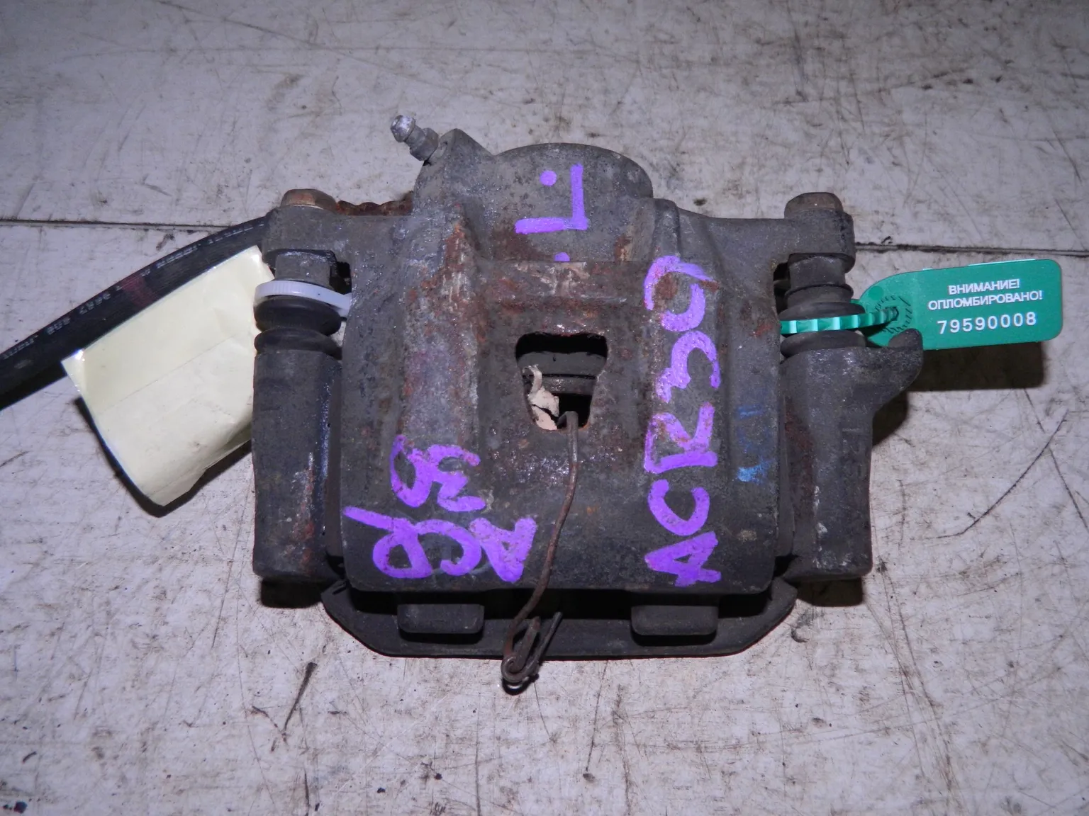 Суппорт TOYOTA ESTIMA ACR30 Перед Лев (Контрактный) 79590008