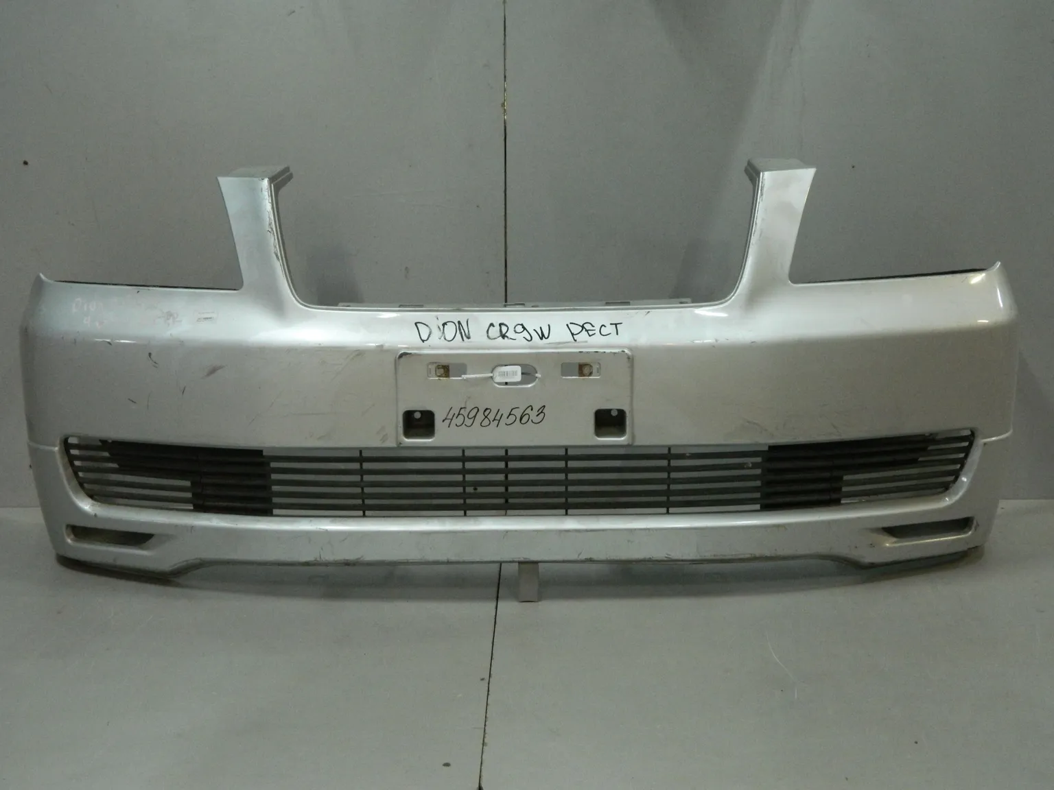 Бампер передний MITSUBISHI DION CR6W (Контрактный) 45984563