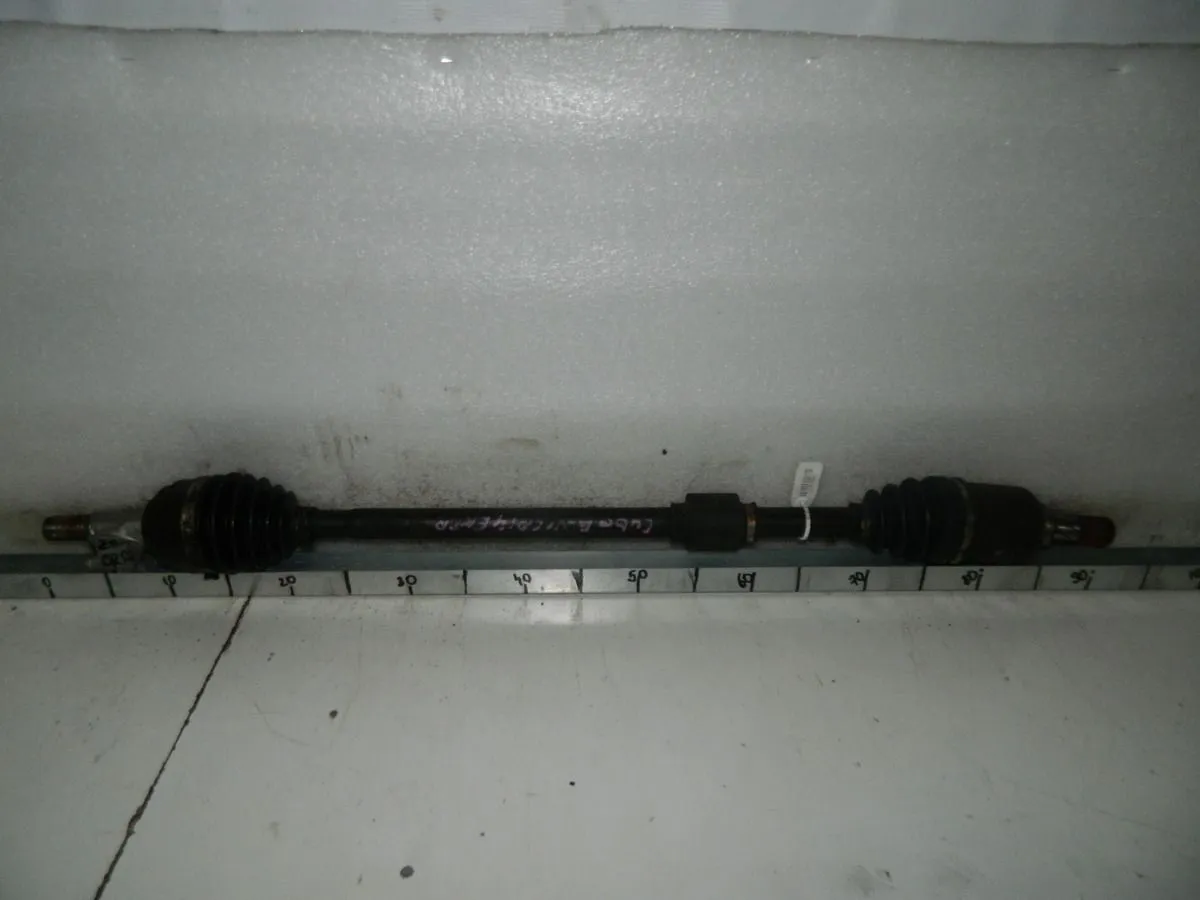 Привод NISSAN CUBE Z11 CR14DE Перед Прав (Контрактный) 35015602