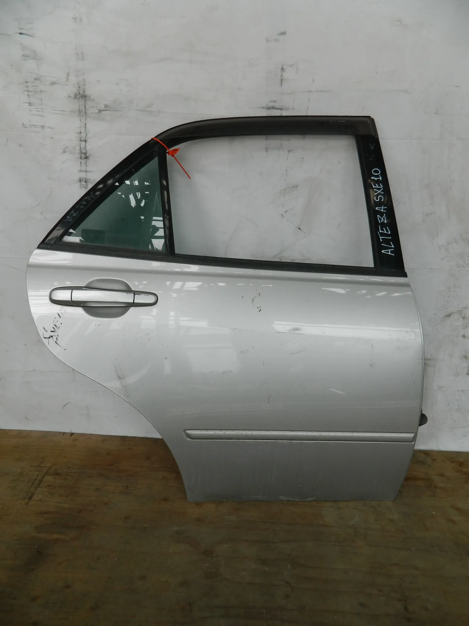 Дверь TOYOTA ALTEZZA SXE10 Зад Прав (Контрактный) 72355739