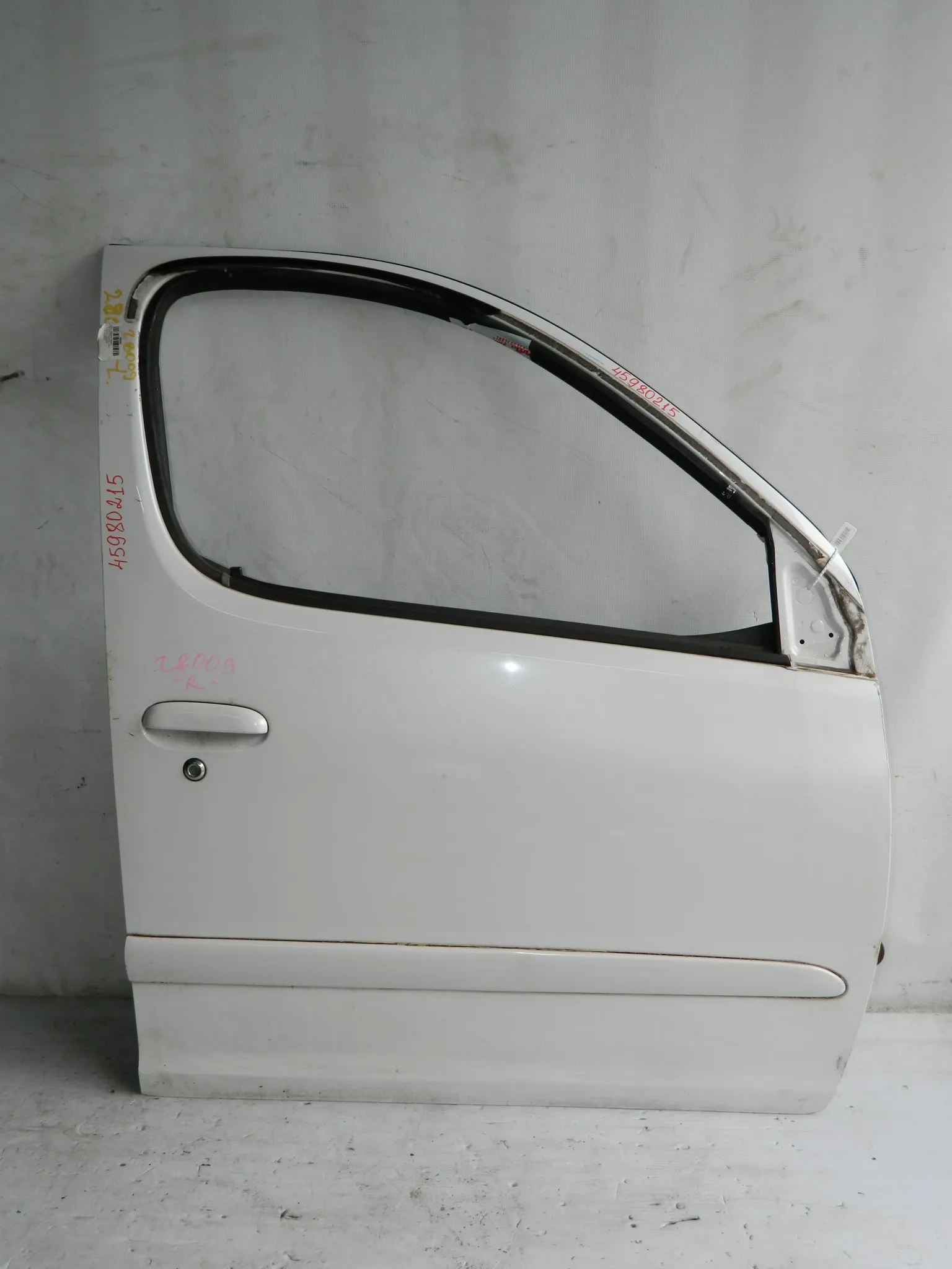 Дверь TOYOTA FUNCARGO NCP20 Перед Прав (Контрактный) 45980215