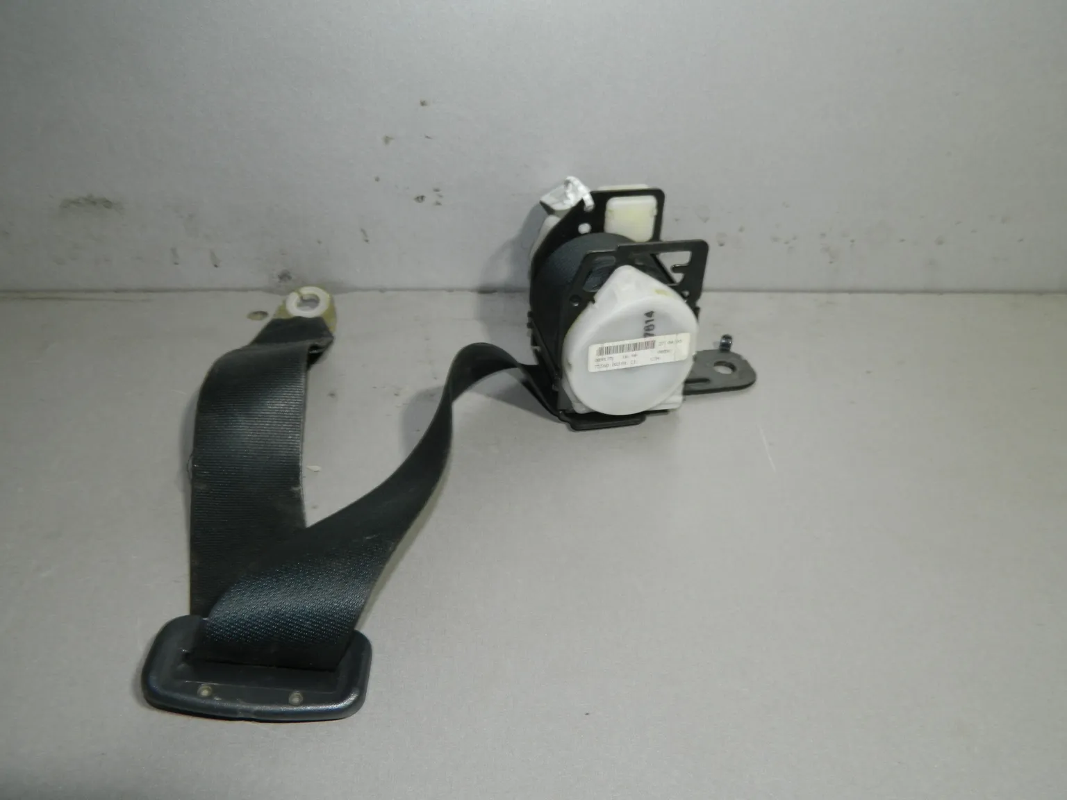 Ремень безопасности TOYOTA COROLLA E120 Зад (Б/У) 45993875 7336002181C1