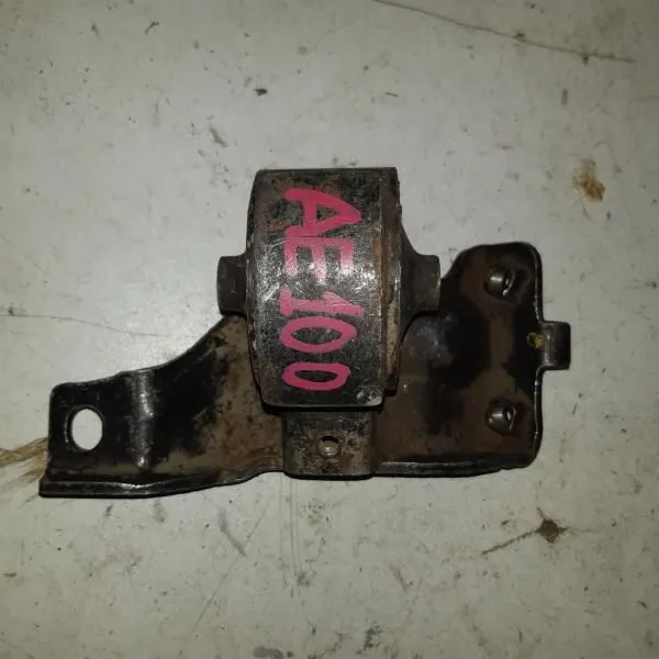 Подушка двигателя TOYOTA COROLLA SPRINTER 5AFE Перед Лев (Контрактный) 1237215180