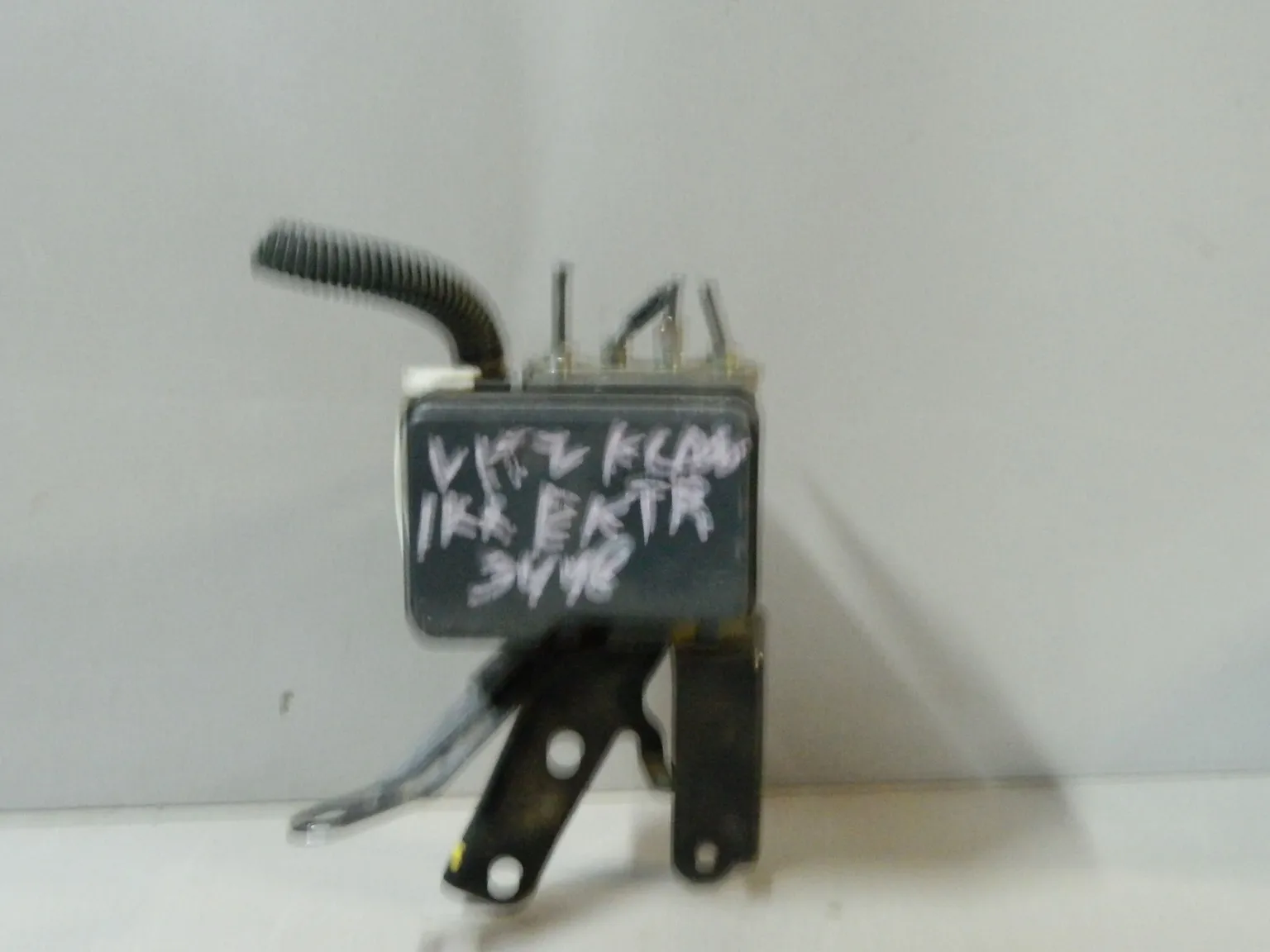 Блок ABS TOYOTA VITZ NCP91 (Контрактный) 81532916