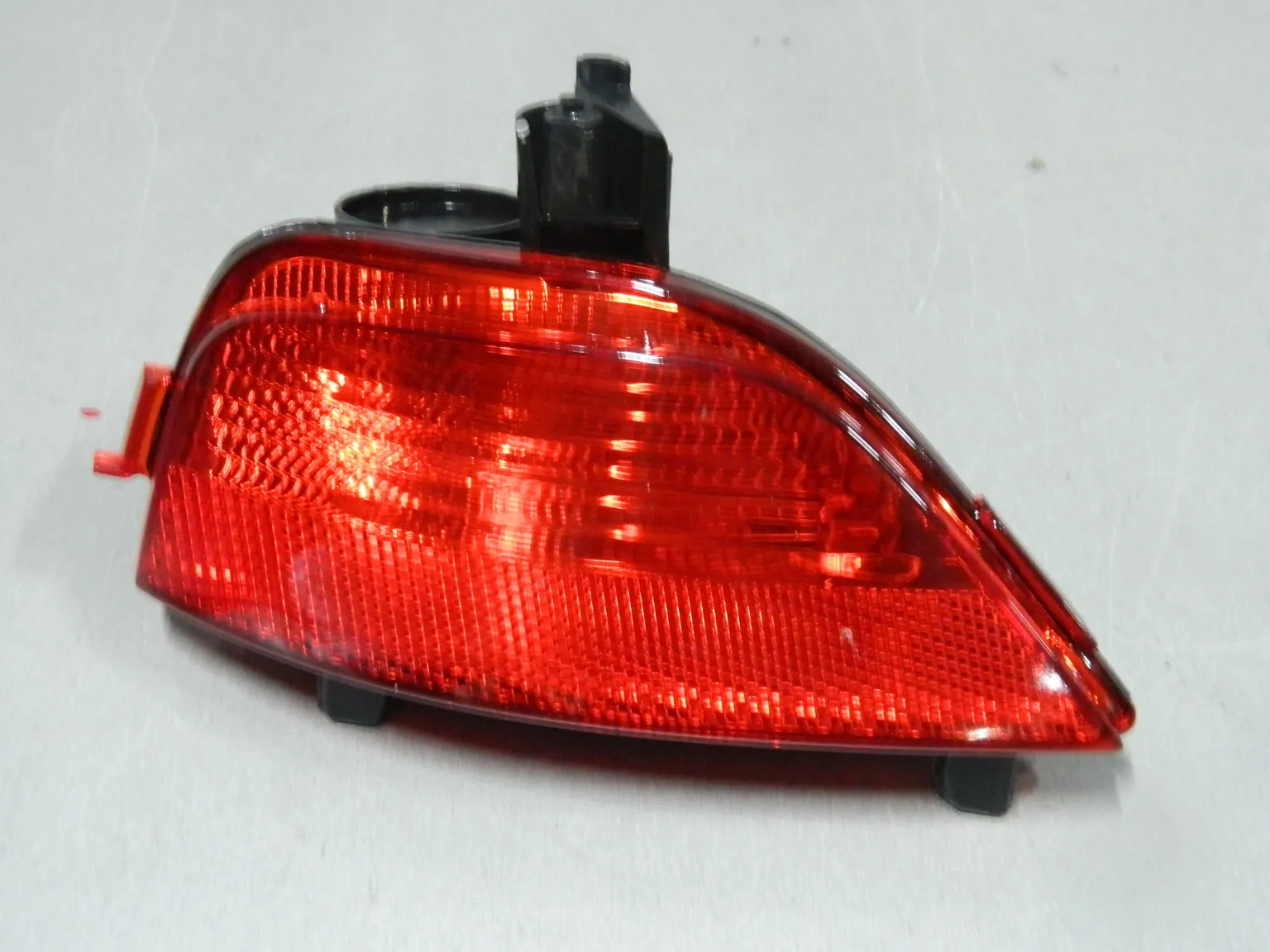 Фонарь противотуманный JORDEN JH07LGN18012R RENAULT LOGAN 2018- RH 265854470R