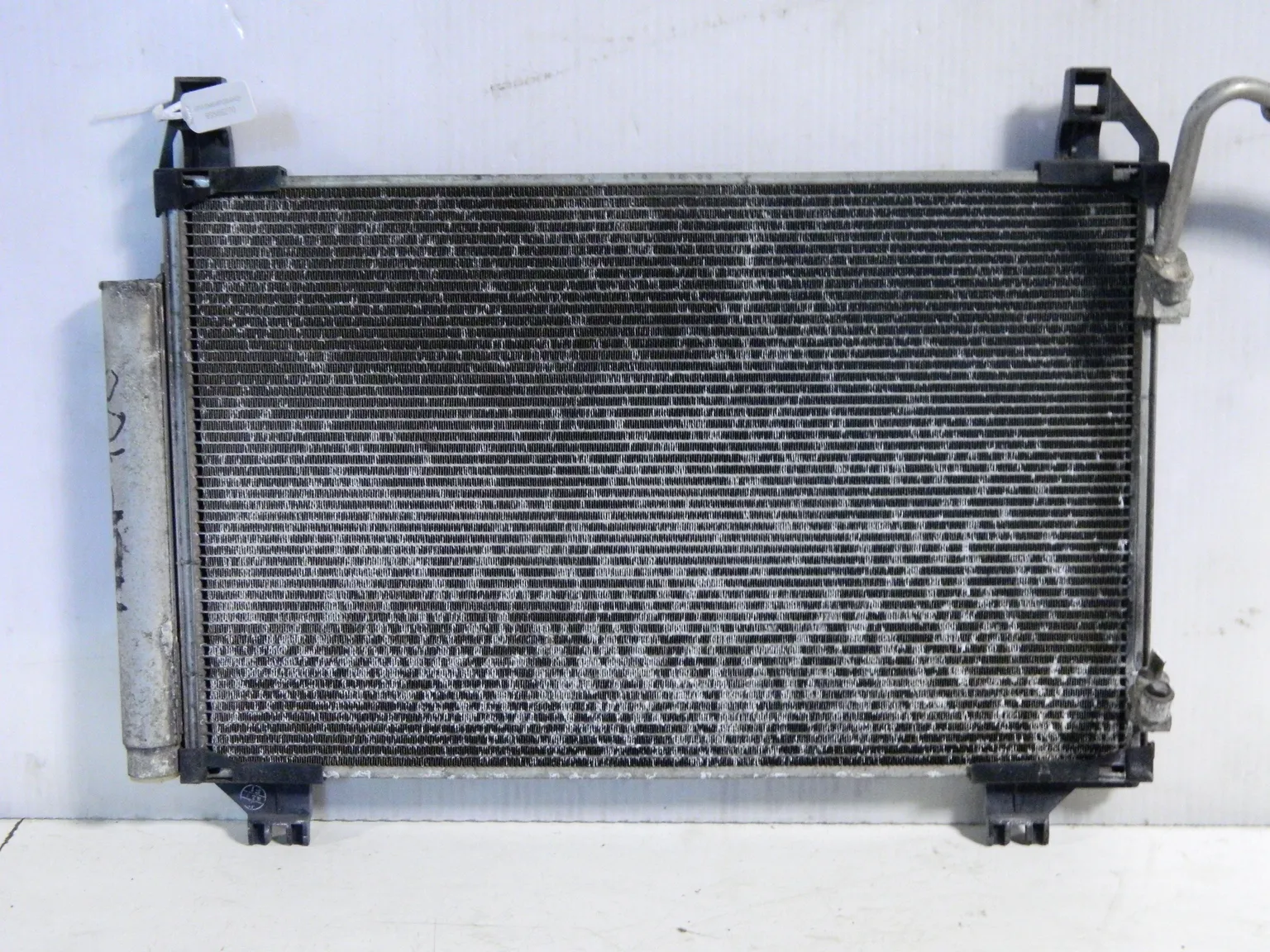 Радиатор кондиционера TOYOTA RACTIS NCP100 (Контрактный) 69586270