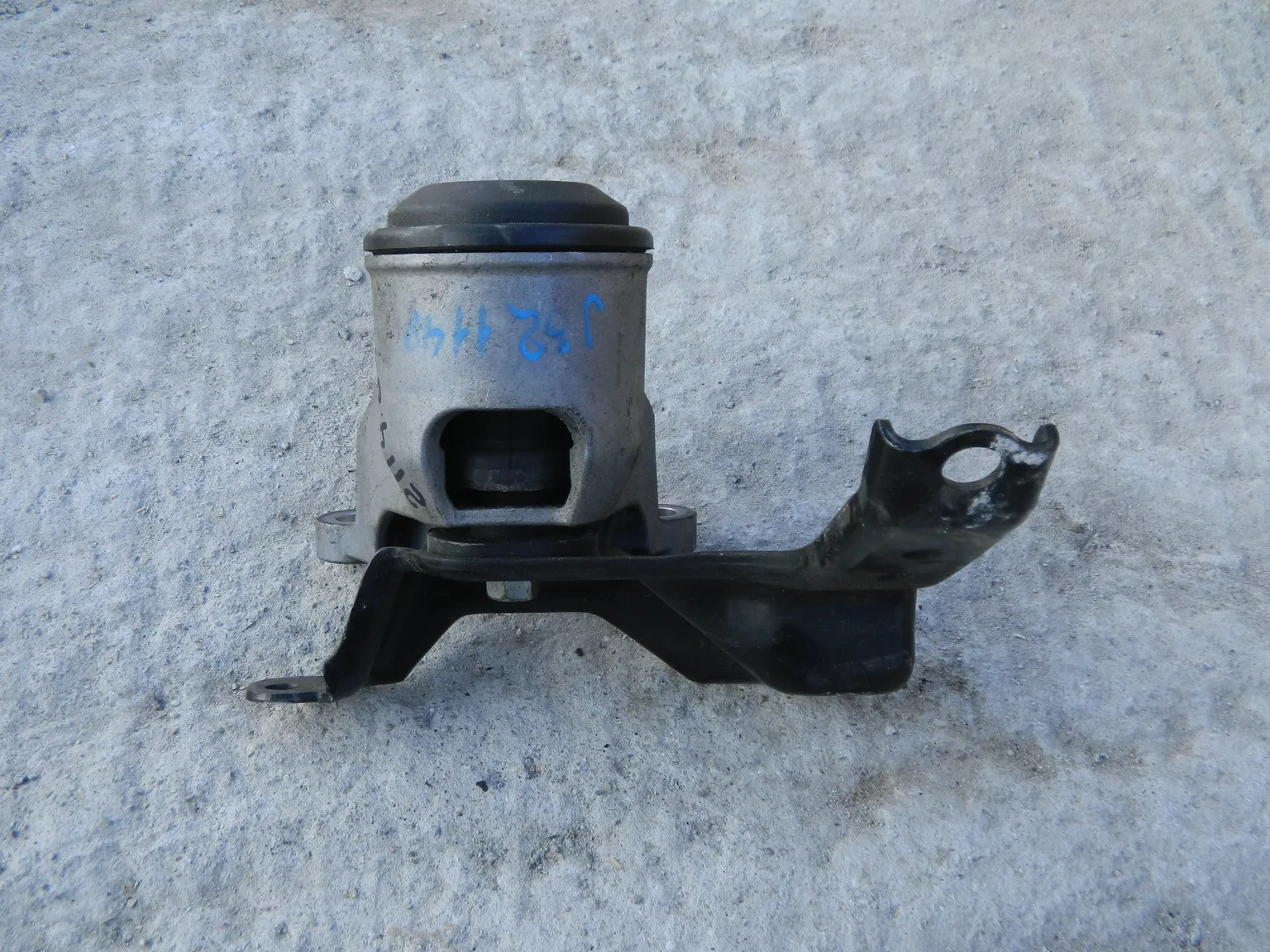 Подушка двигателя NISSAN TEANA J32 Прав (Контрактный) 21148763