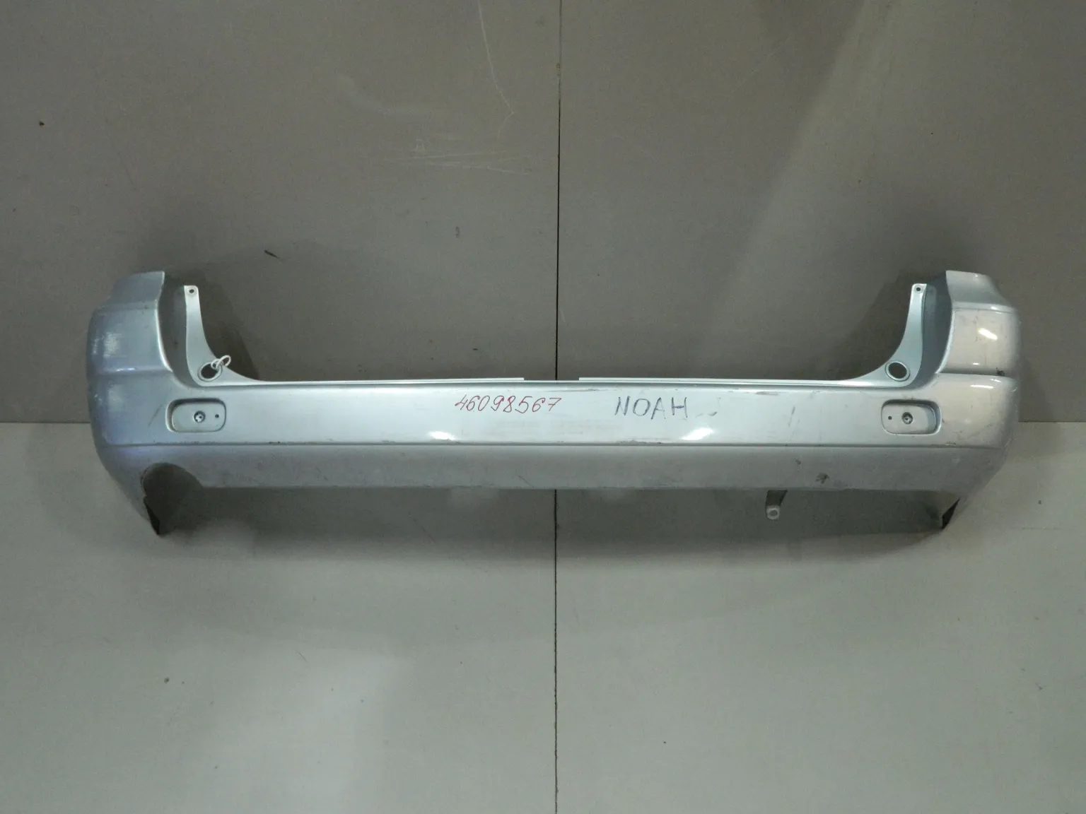 Бампер задний TOYOTA TOWN ACE NOAH SR40 (Контрактный) 46098567