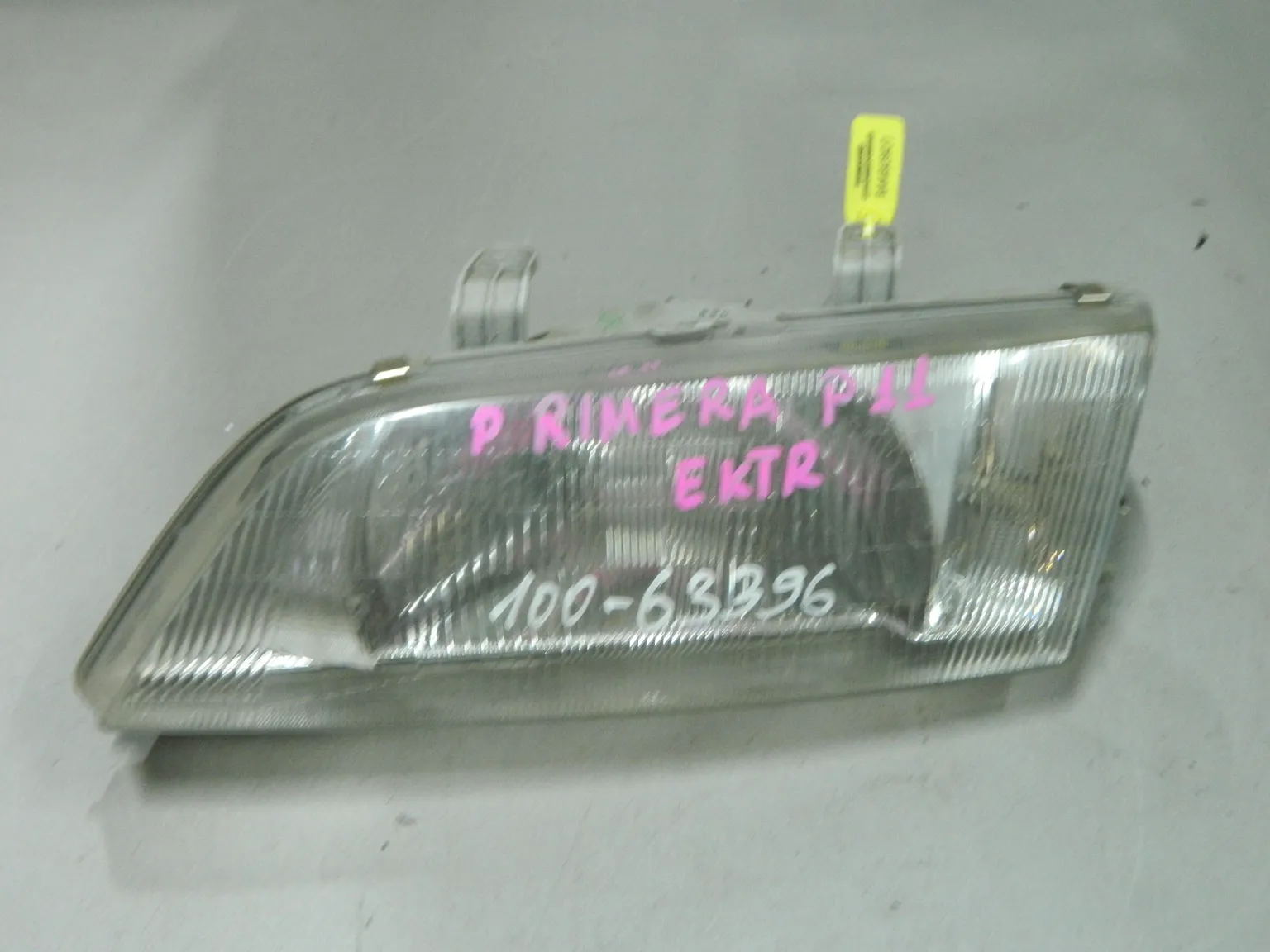 Фара NISSAN PRIMERA P11 Перед Лев (Контрактный) 64492927