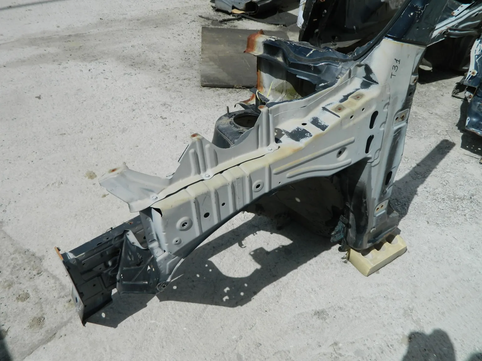 Лонжерон NISSAN X-TRAIL T31 Перед Лев (Б/У) 40940082