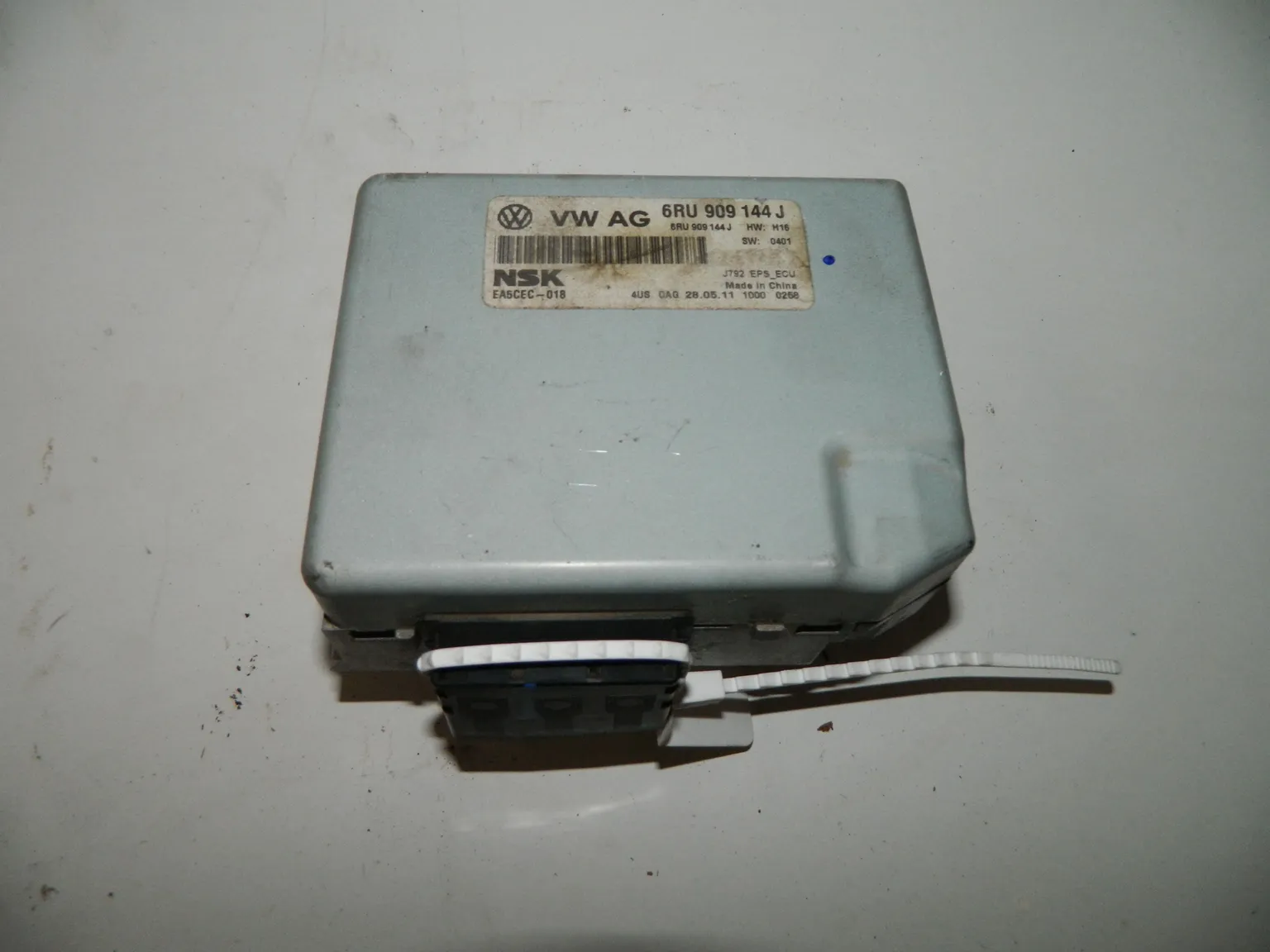 Блок управления электроусилителем Volkswagen Polo MK5 CFN (Б/У)