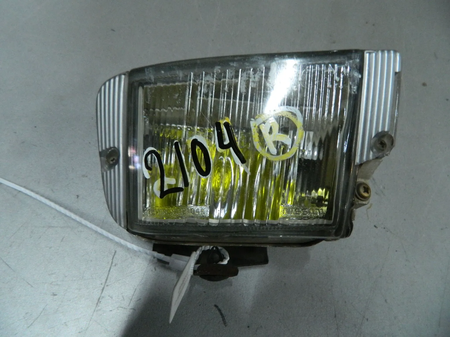 Фара противотуманная NISSAN WINGROAD Y10 Перед Прав 2104 (Контрактный) 69586407