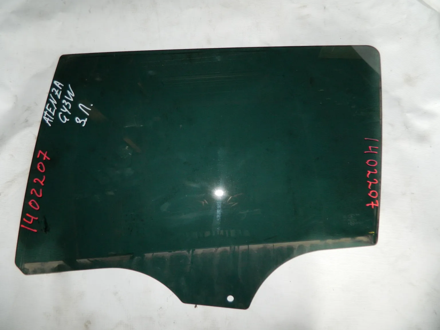 Стекло двери MAZDA ATENZA GY3W Задн. Лев (Контрактный) 1402207